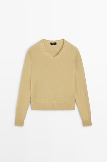 100% wool V-neck knit sweater — OLIVE 2
