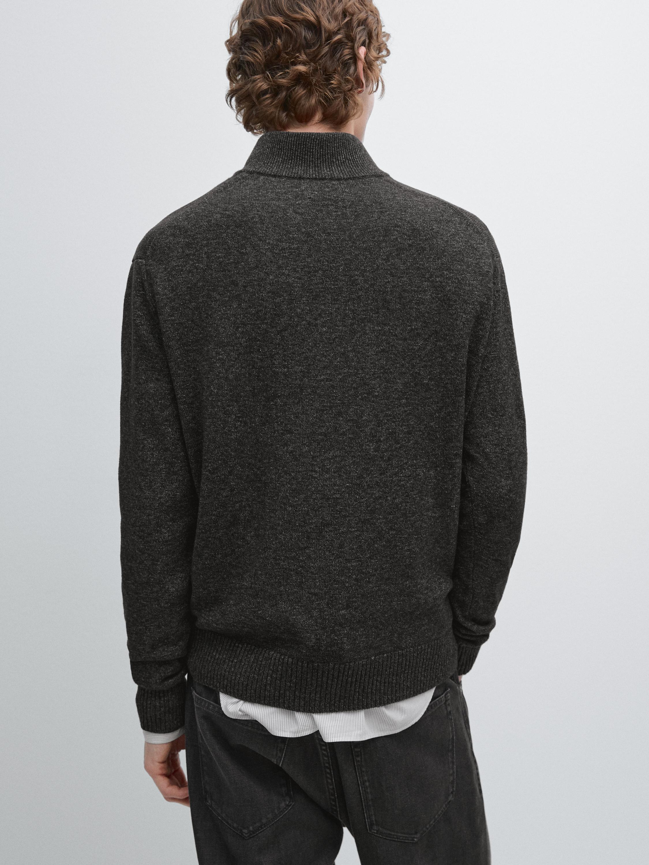 Mock neck knit sweater