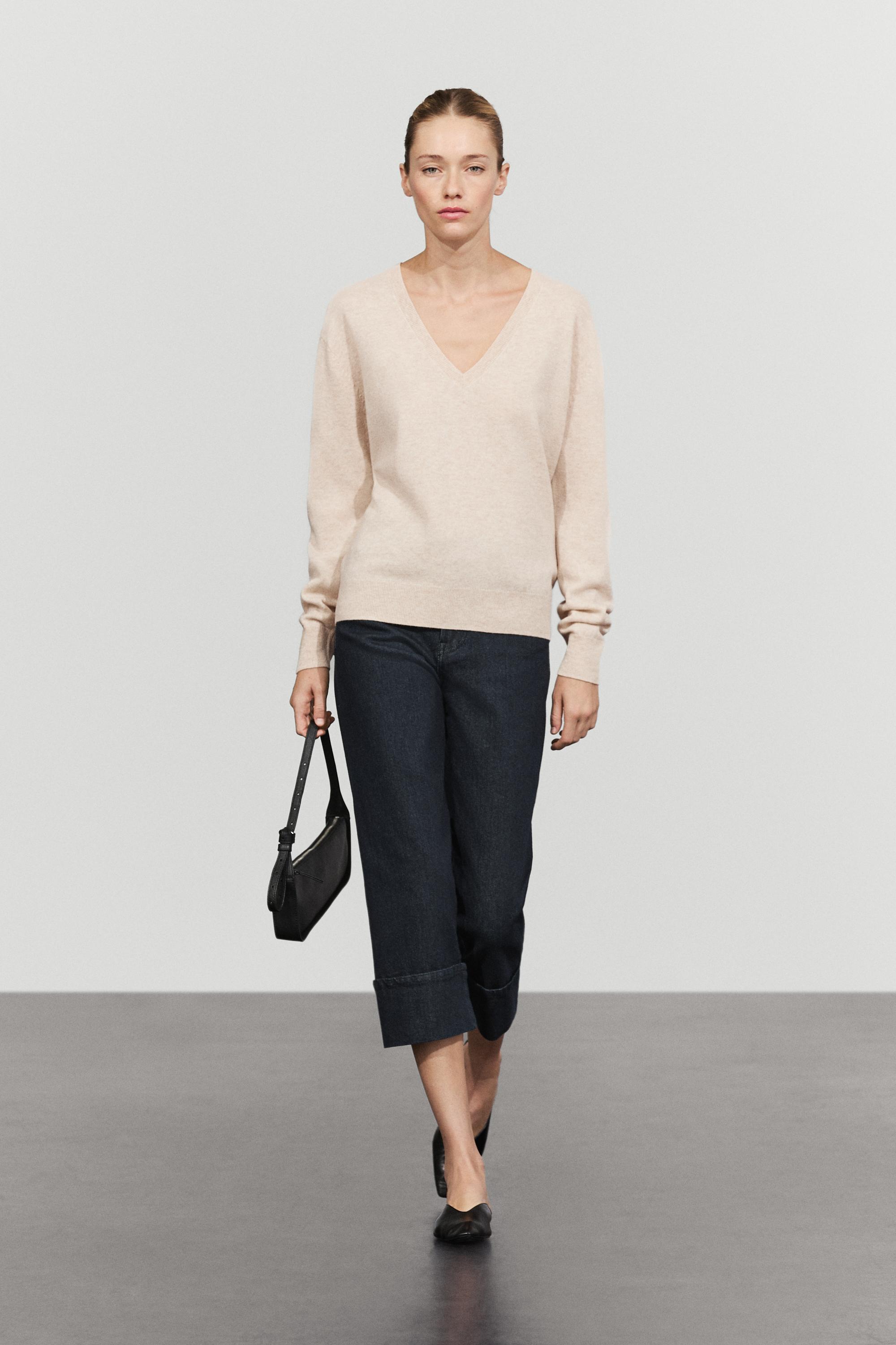 Wool blend V-neck knit sweater