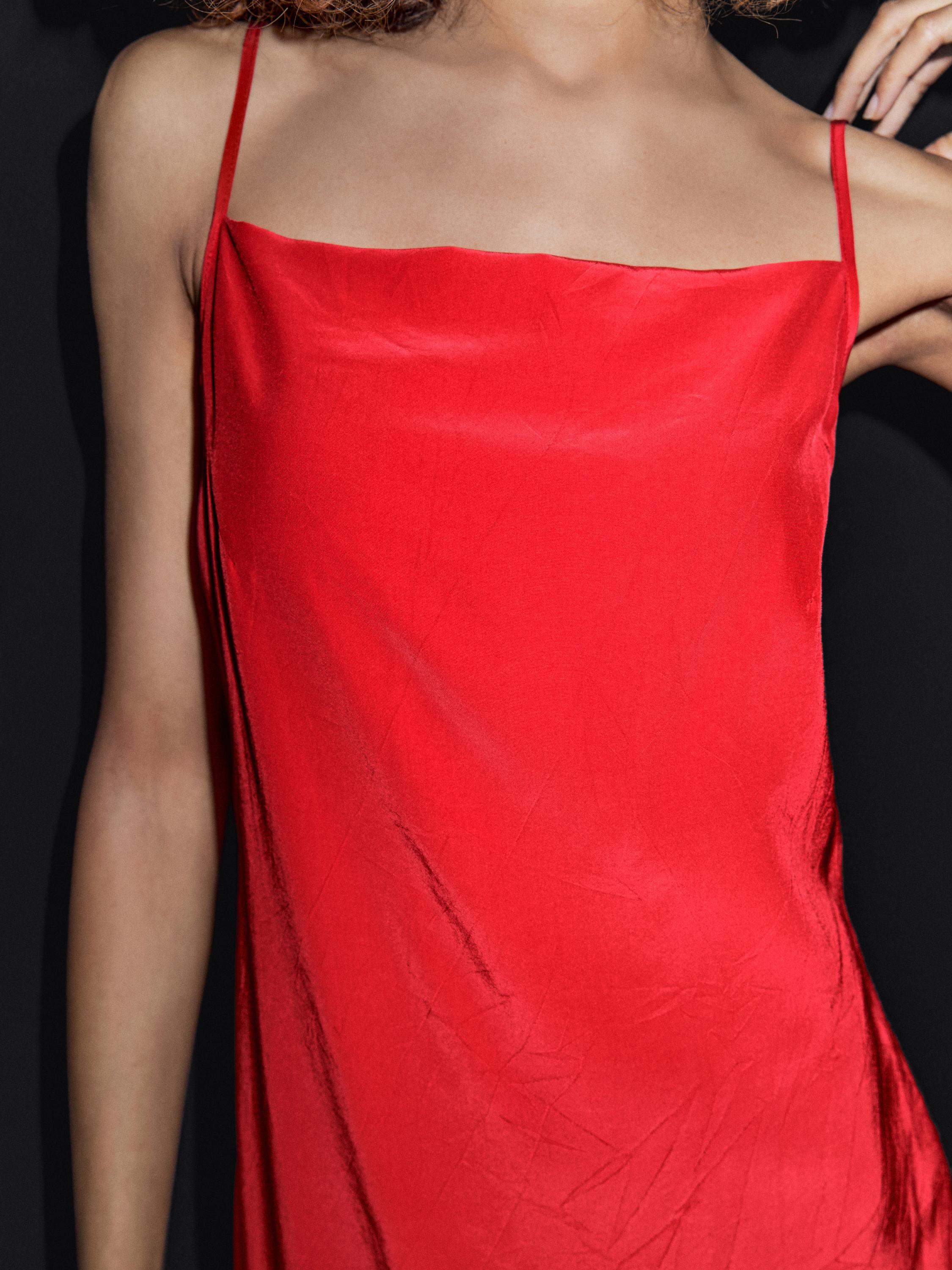 Midi dress with a straight neckline