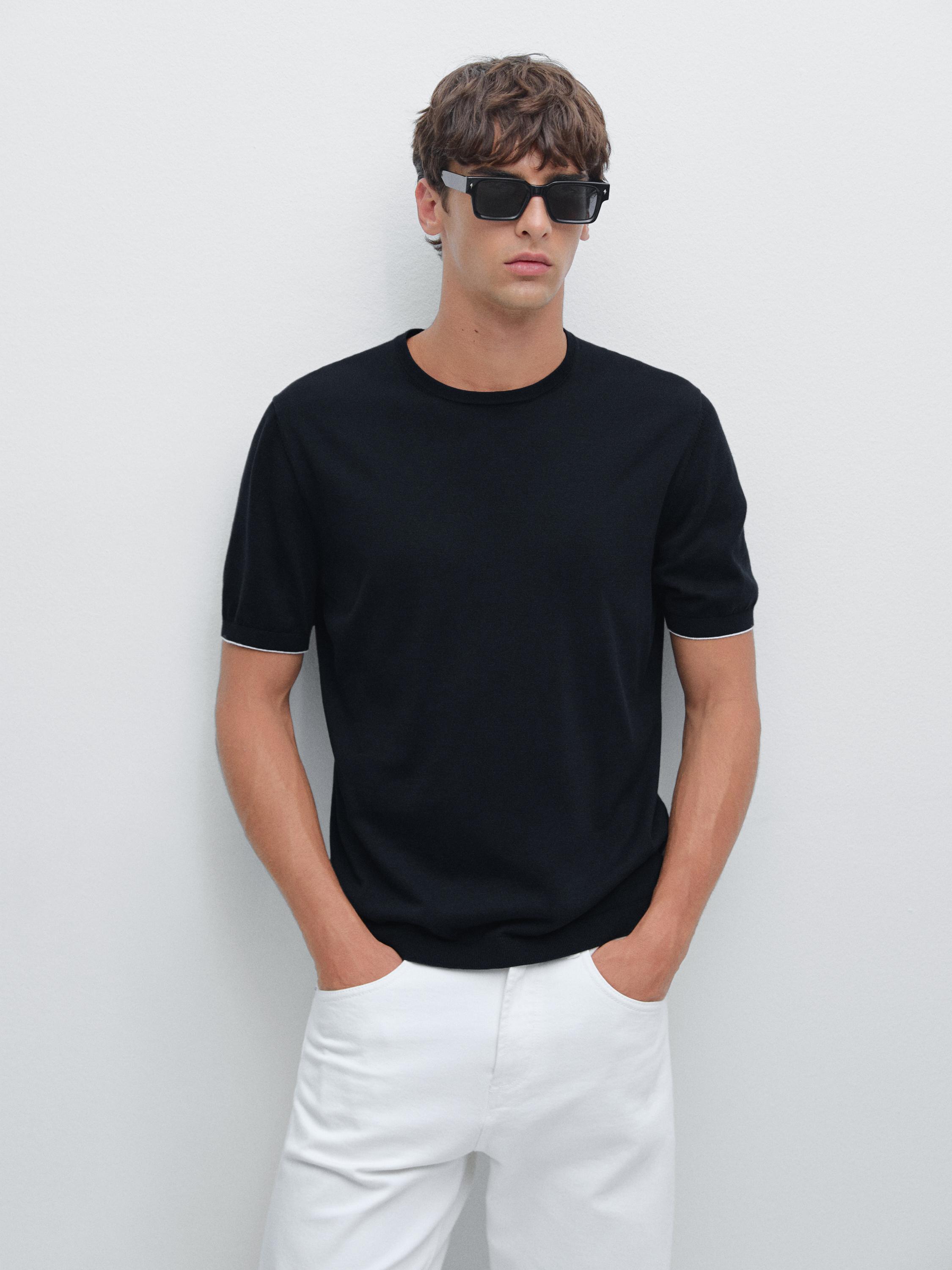 Short sleeve knit T-shirt with colour detail