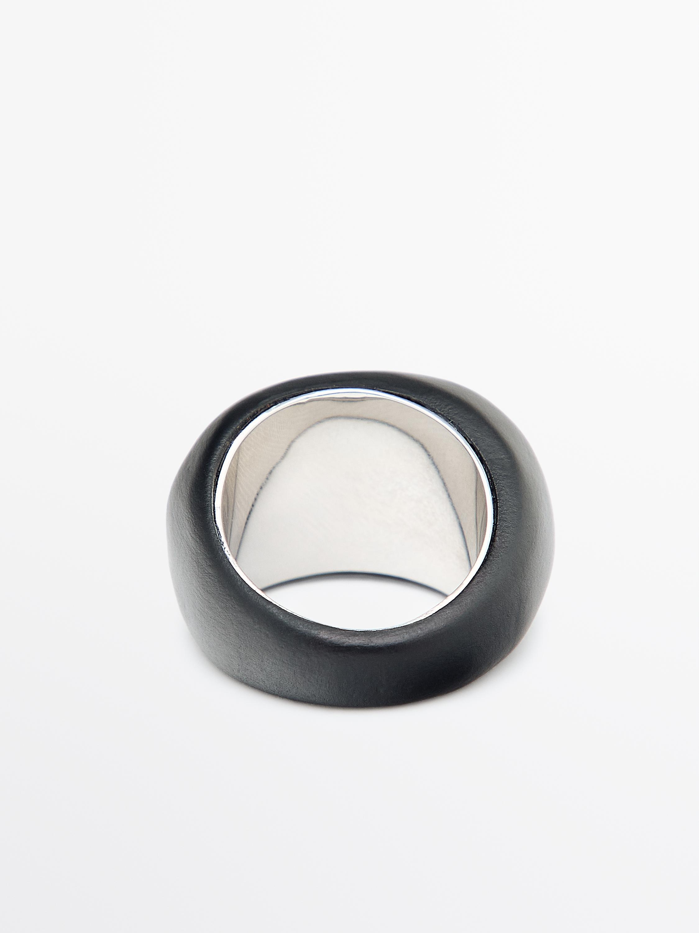 Wooden ring