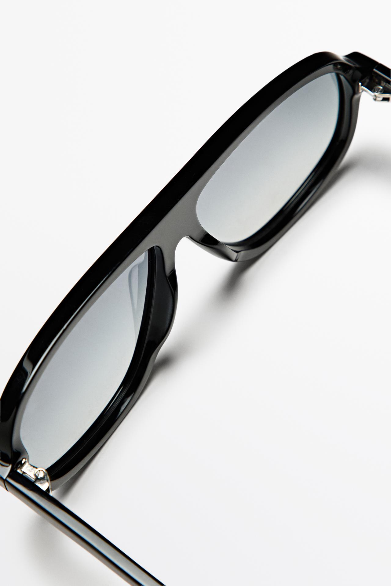 Aviator sunglasses — BLACK