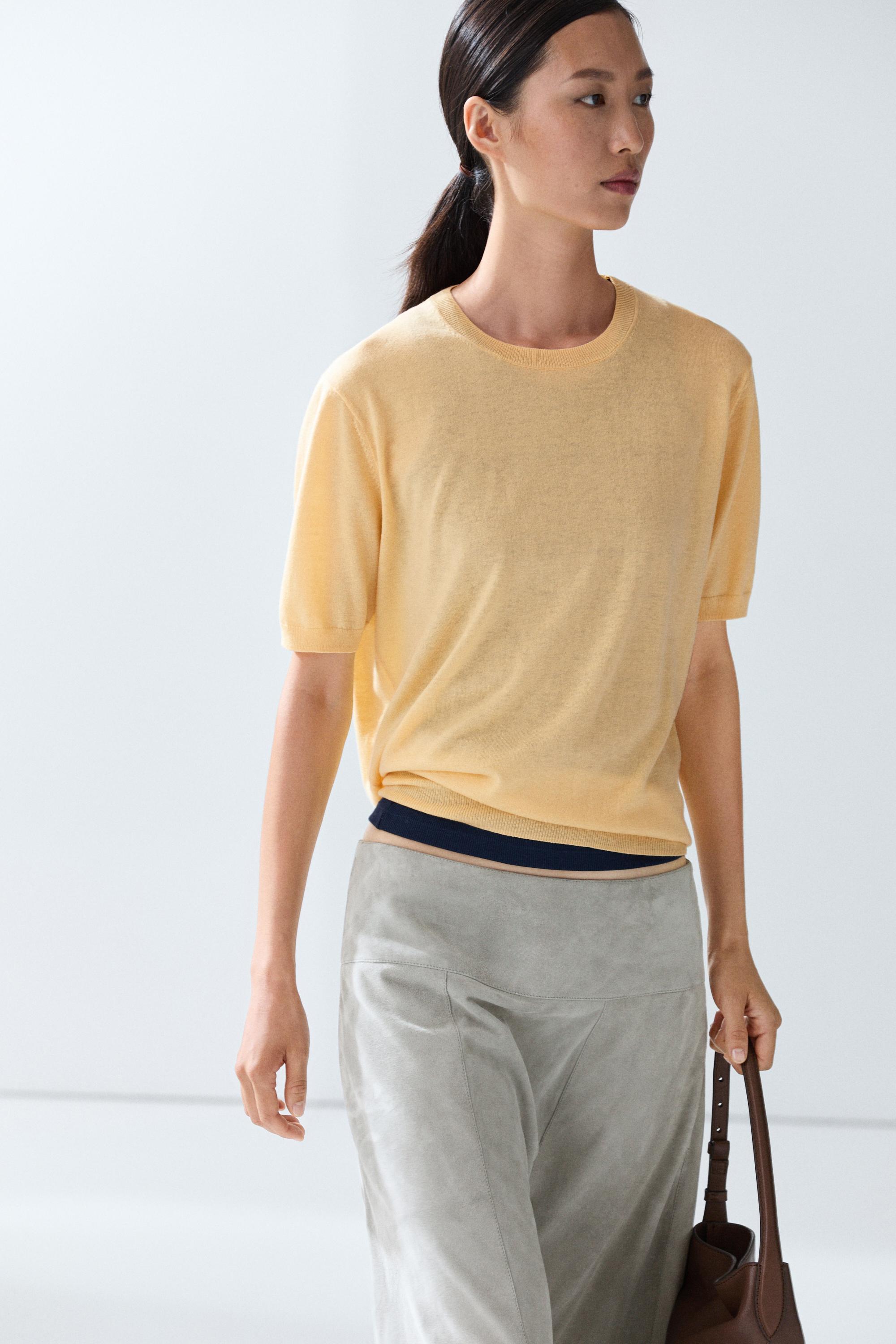Short sleeve fine-knit wool-blend sweater
