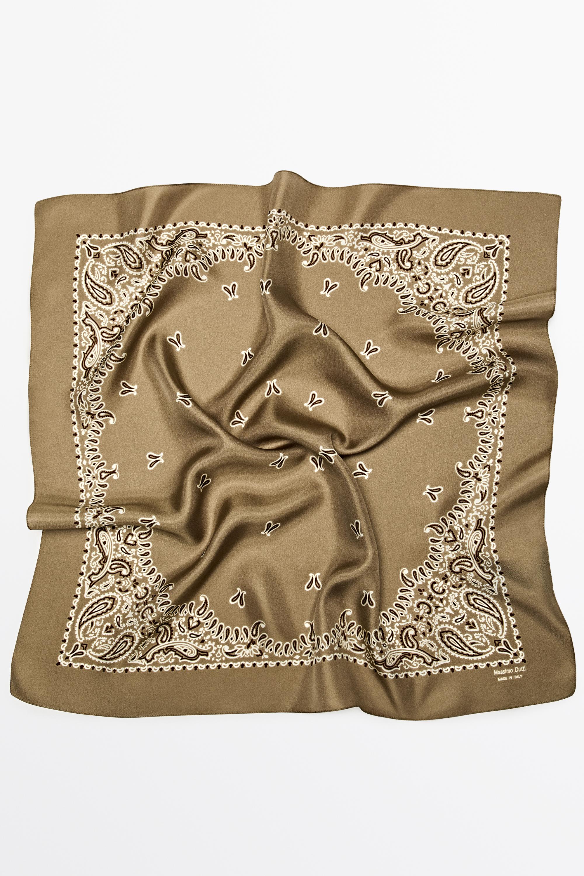 Paisley print scarf — GOLDEN
