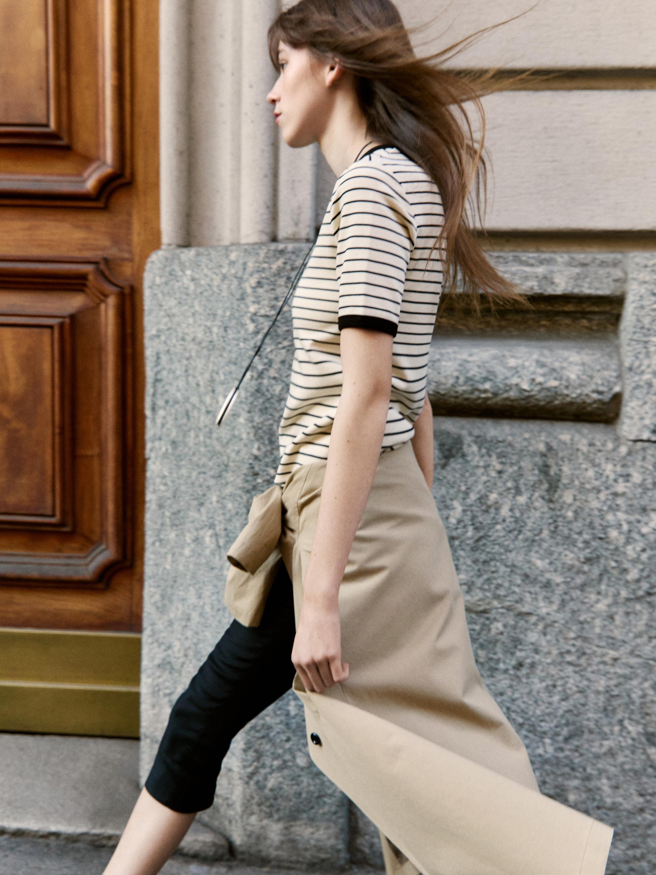 Short sleeve T-shirt with contrast stripes — Off white