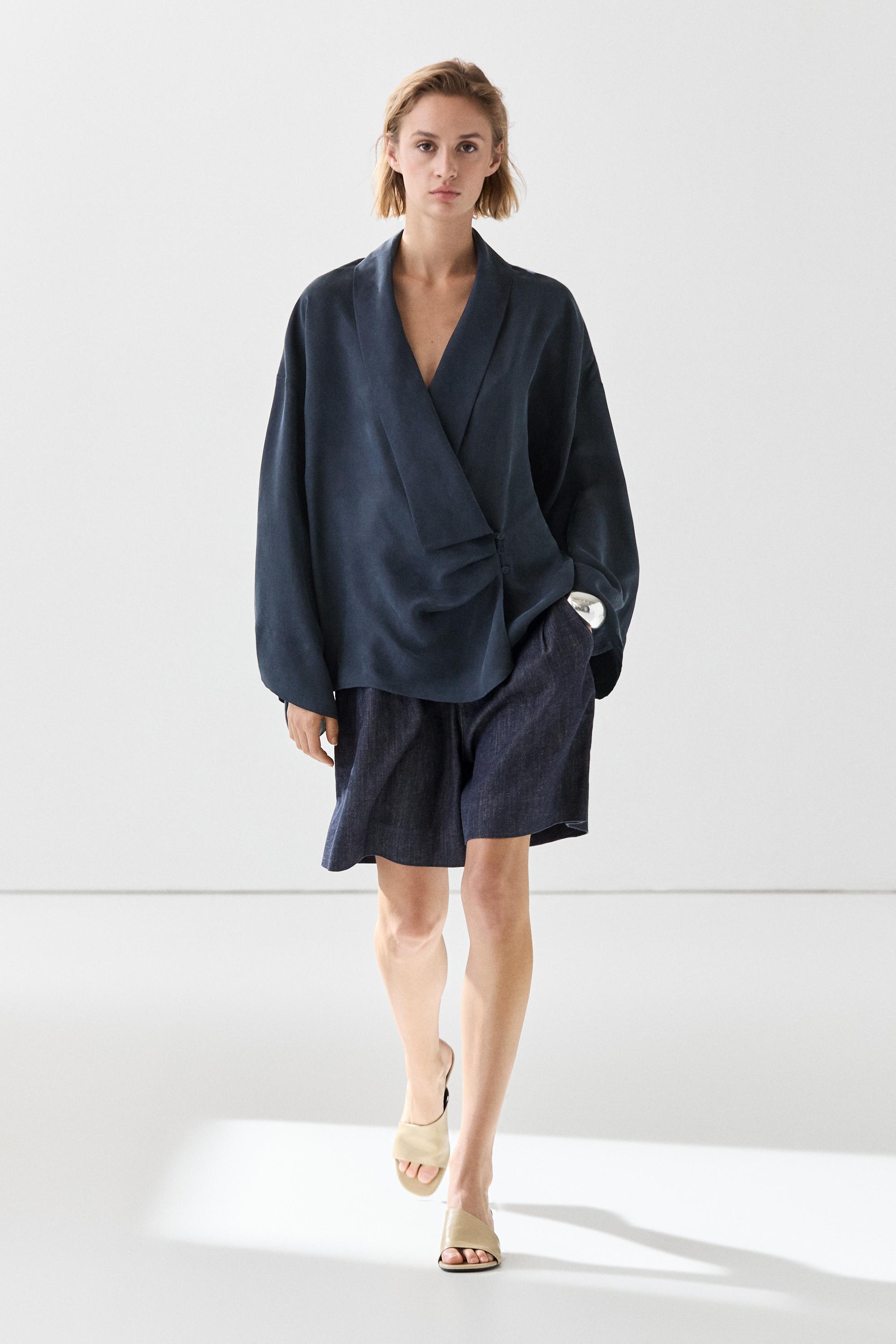 Cotton denim Bermuda shorts with topstitching — DARK BLUE
