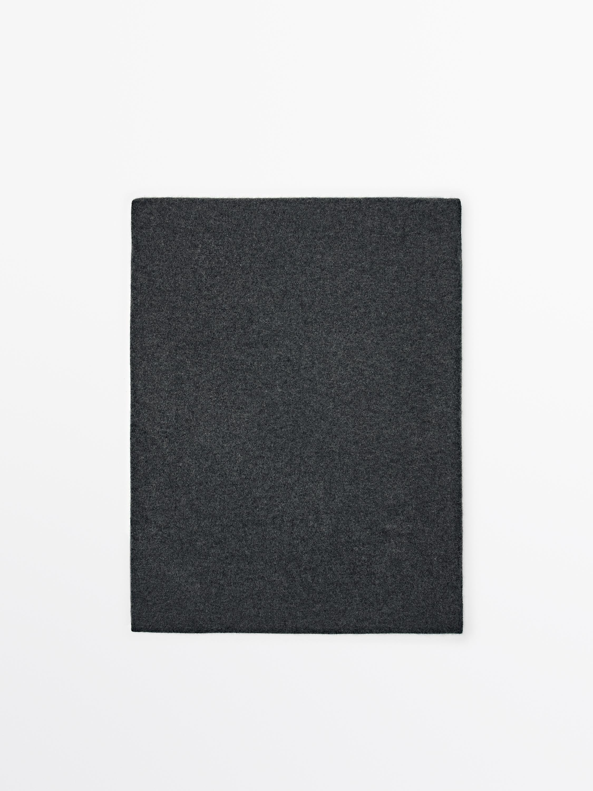 100% cashmere scarf