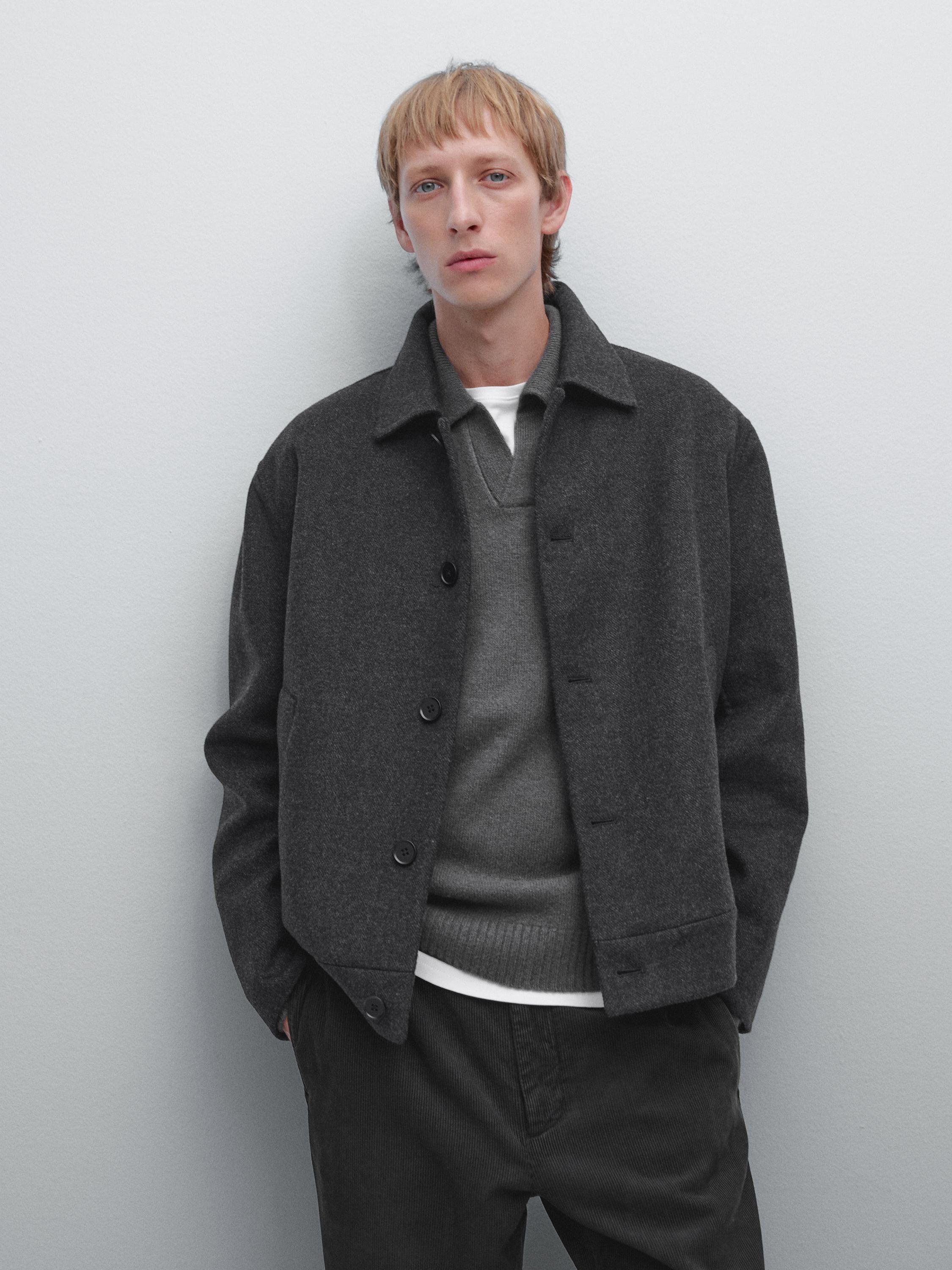 Короткая куртка из смесовой шерсти с уплотненной подкладкой