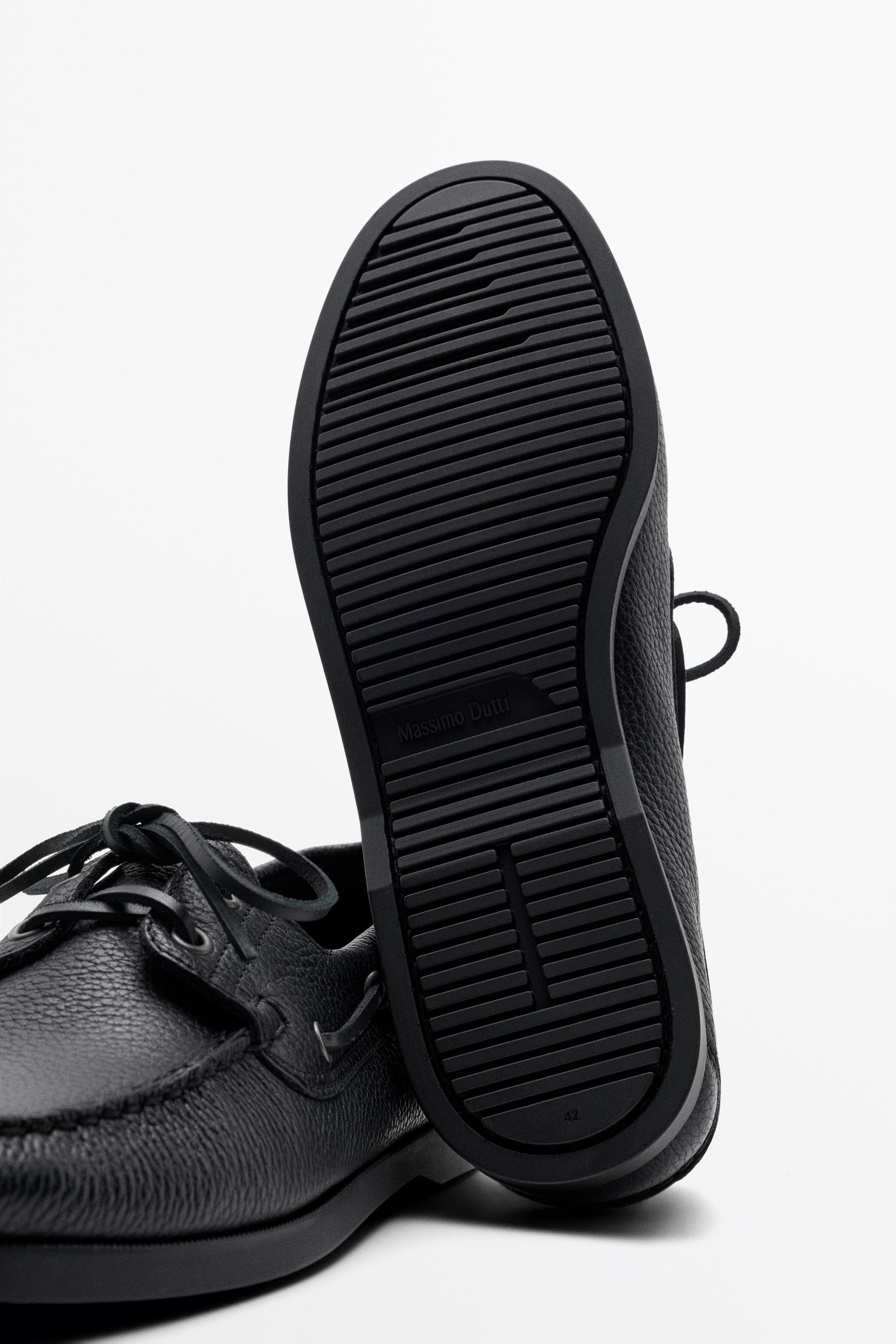Leather boat shoe — BLACK