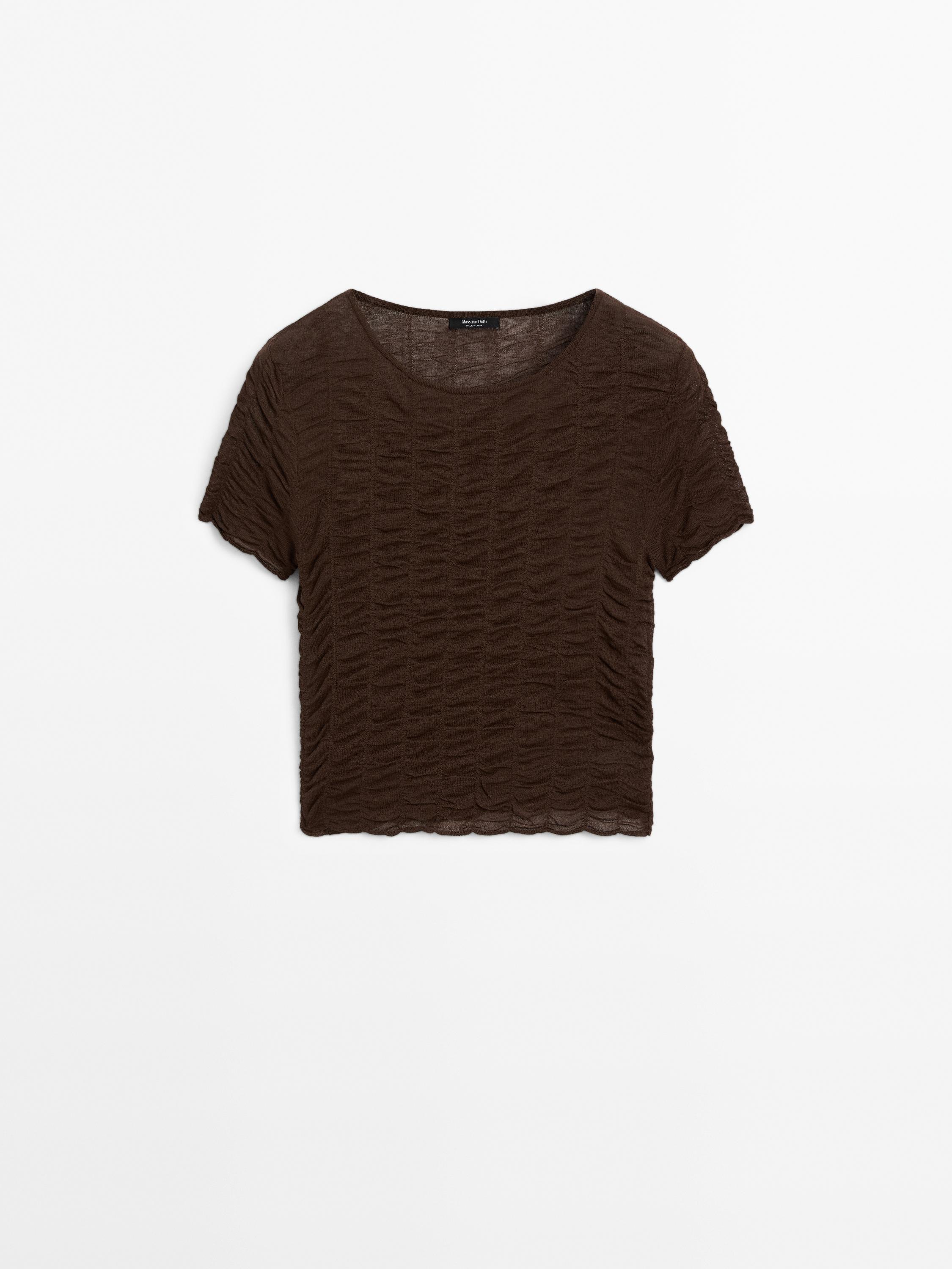 Short sleeve T-shirt with gathered detail