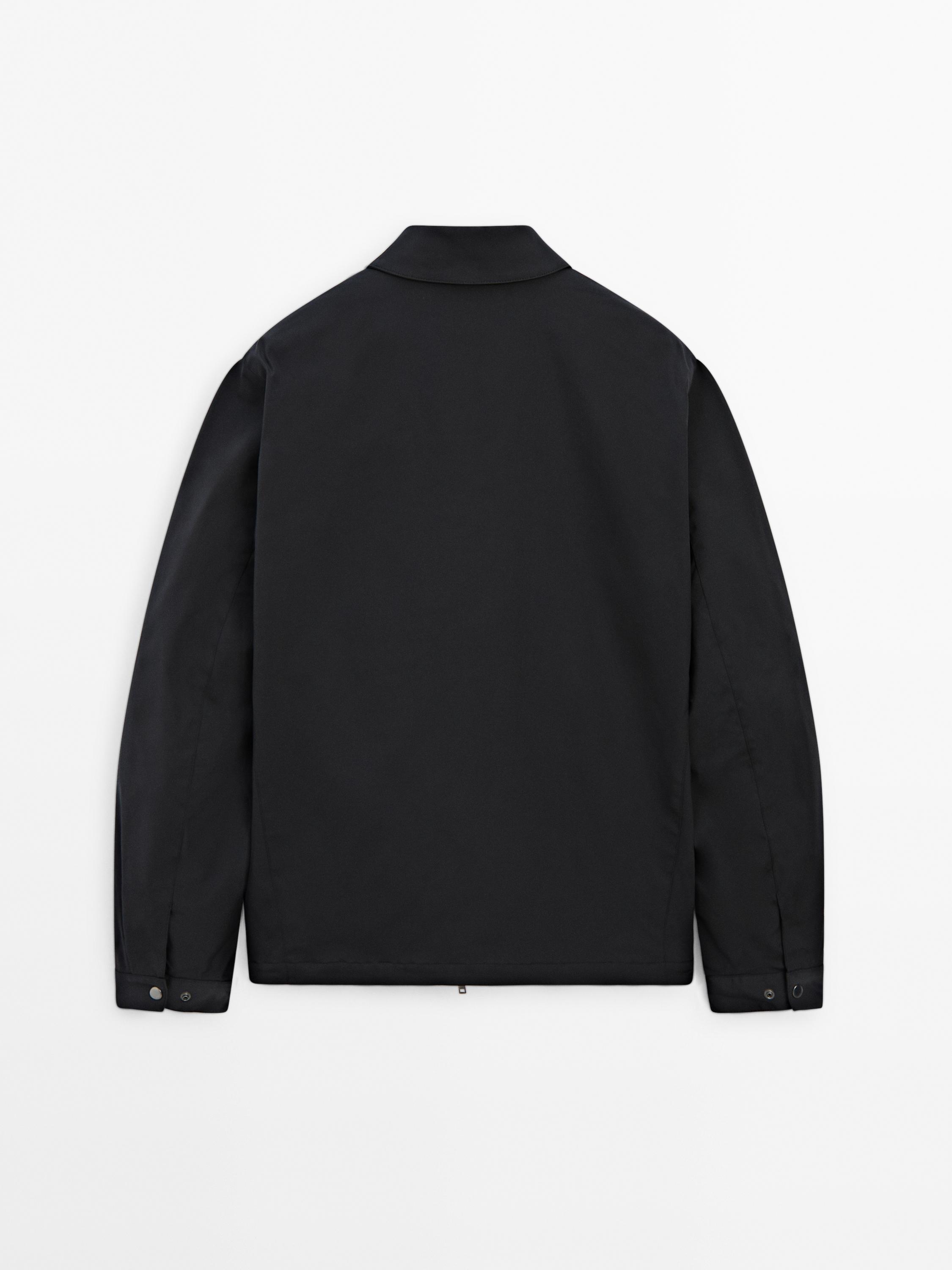 Jacket with pocket details