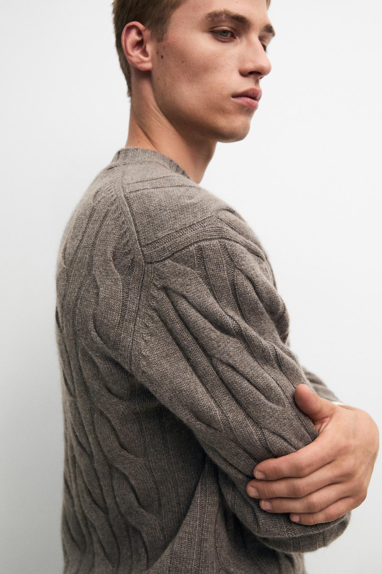 100% cashmere cable knit sweater — DARK KHAKI