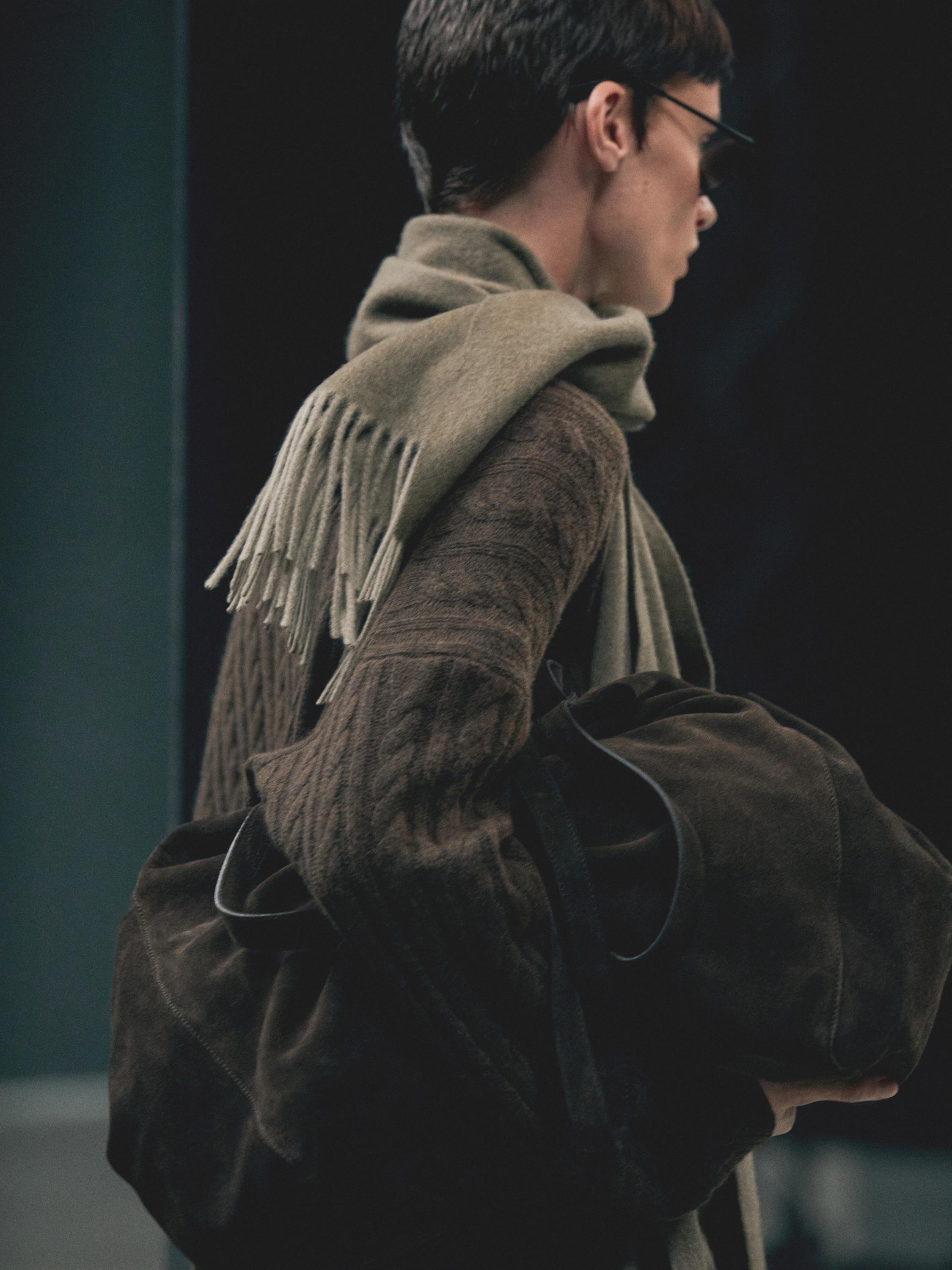 100% wool double-faced scarf
