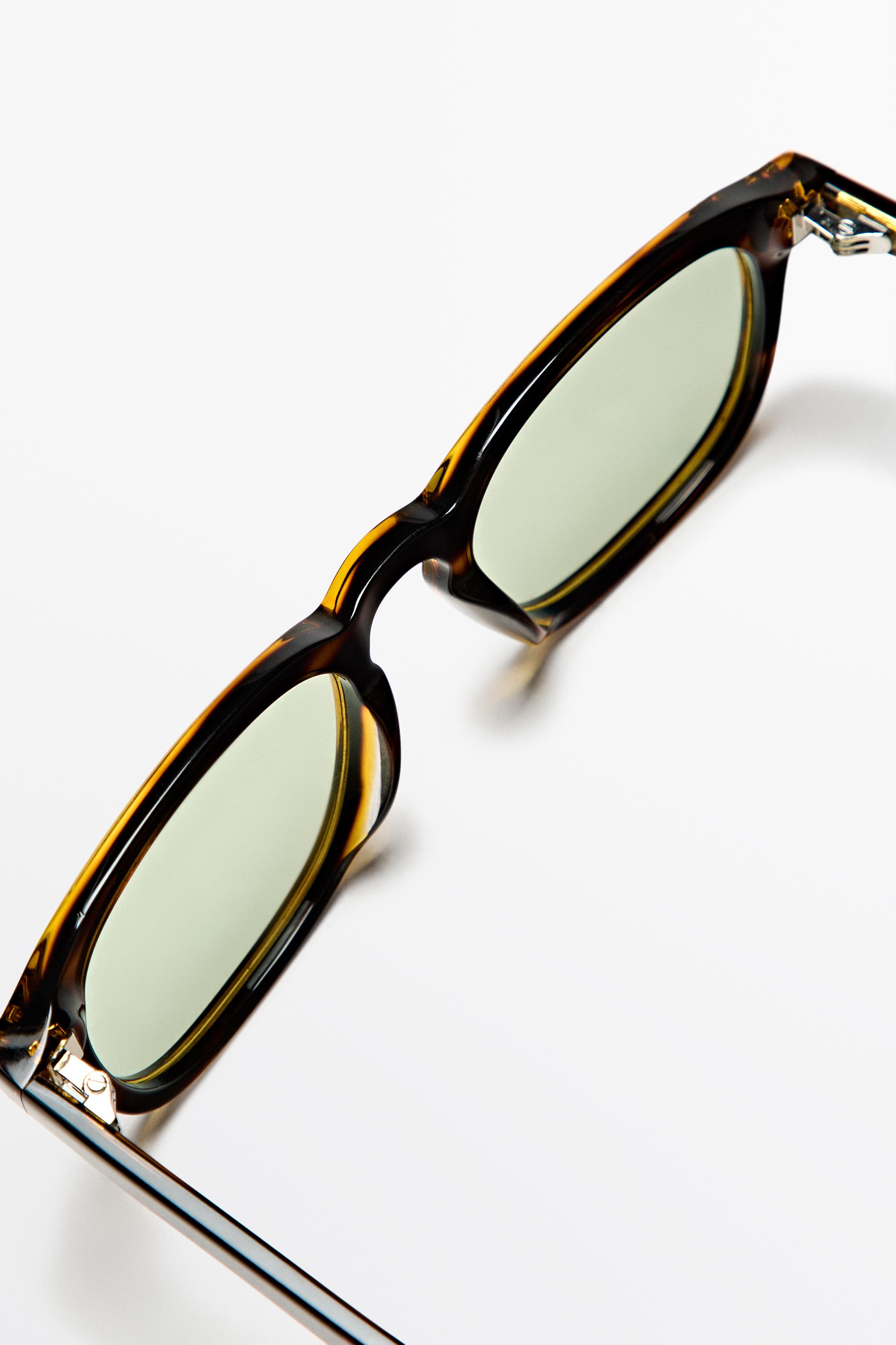 Square sunglasses — BROWN