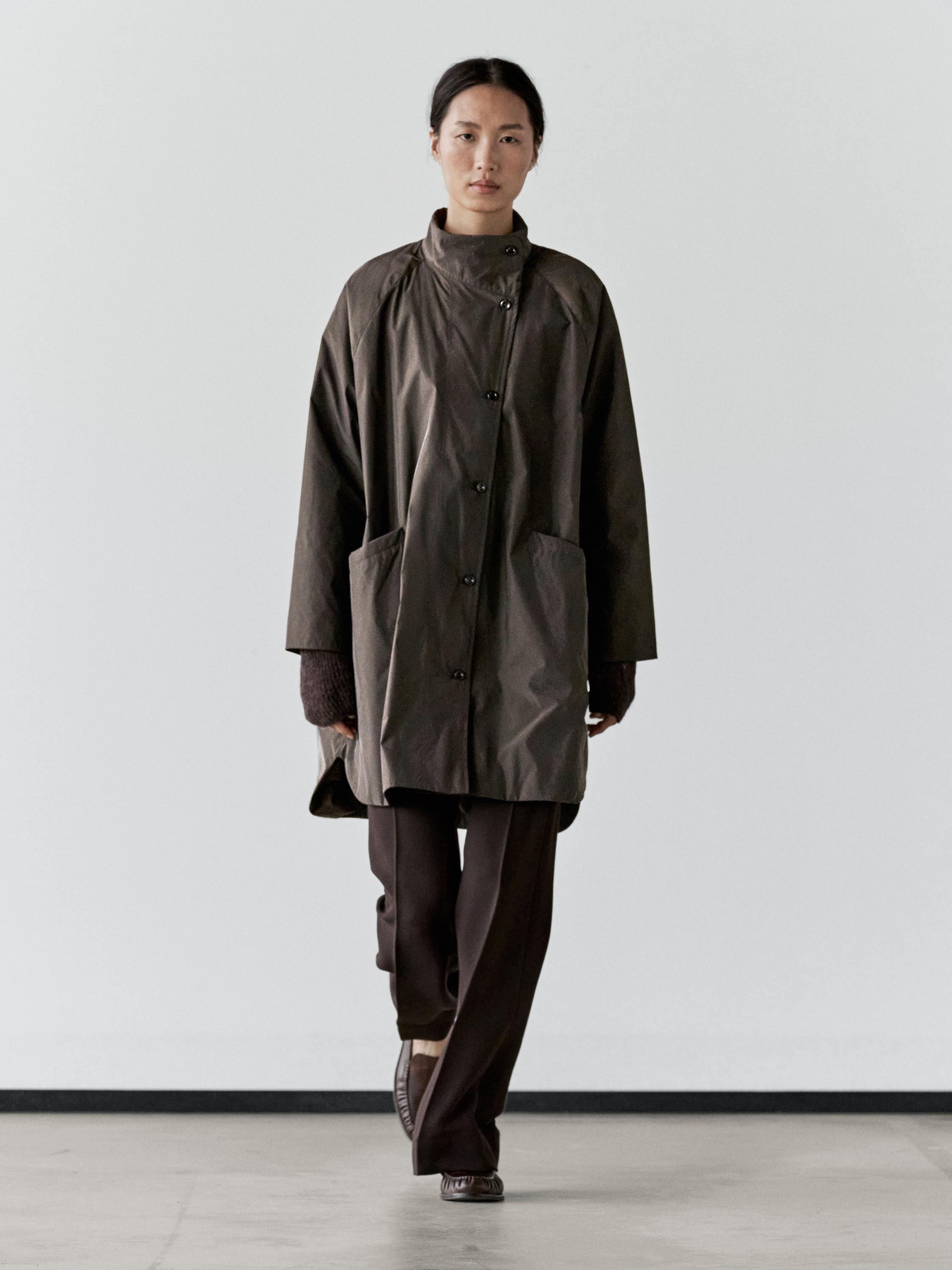 Long puffer jacket — BROWN
