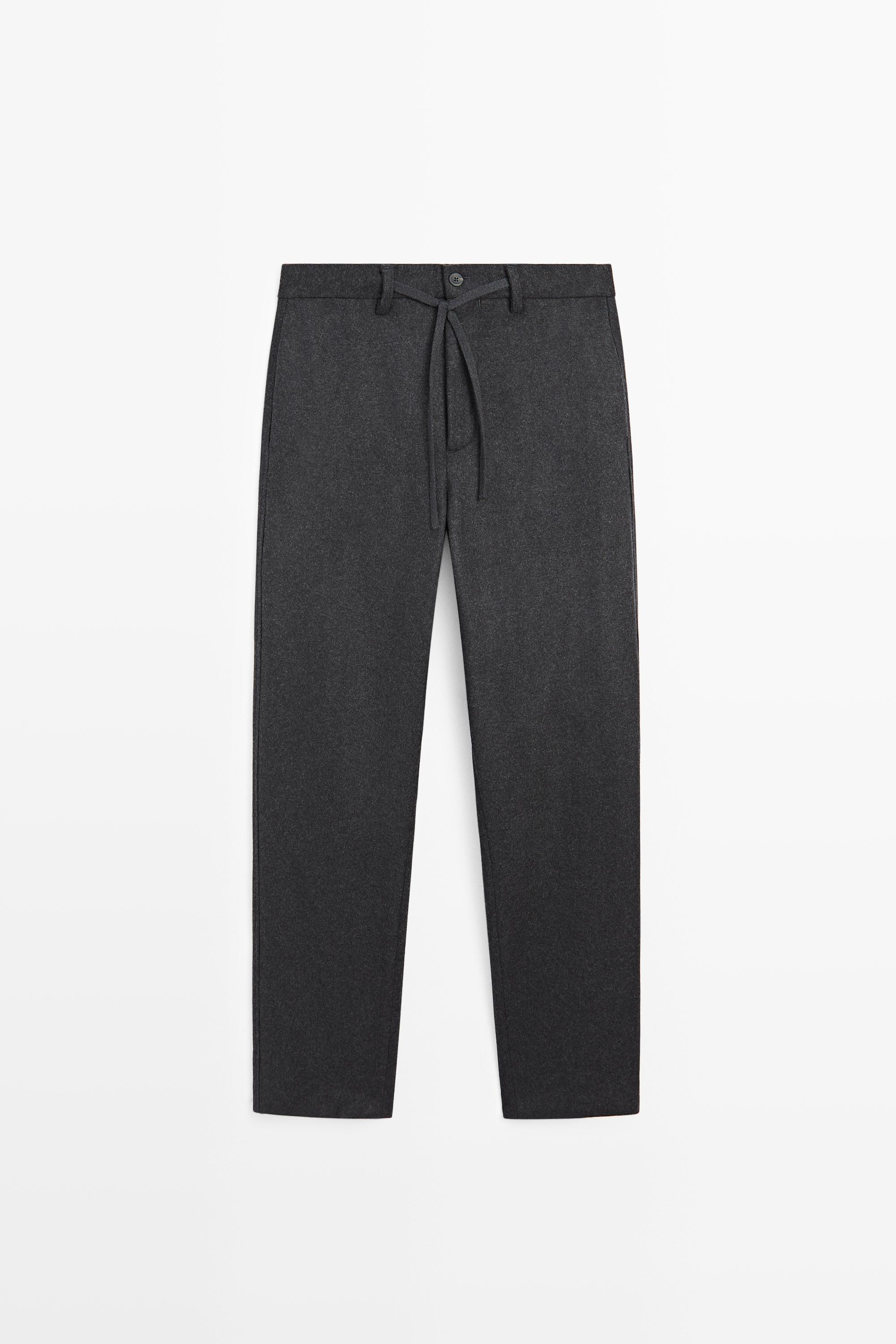 Hose aus reiner Wolle im Total Look