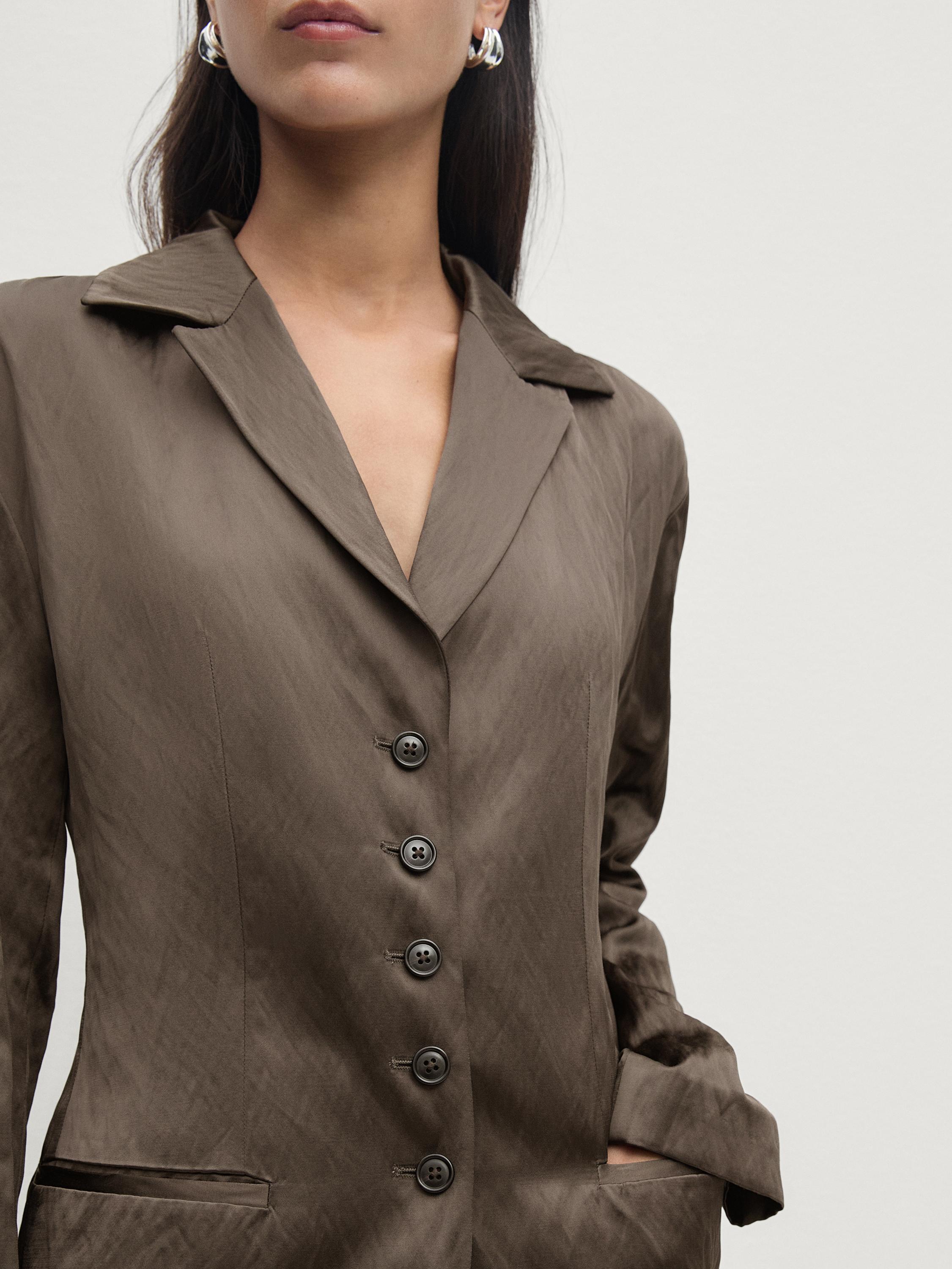 Creased-effect fitted satin blazer
