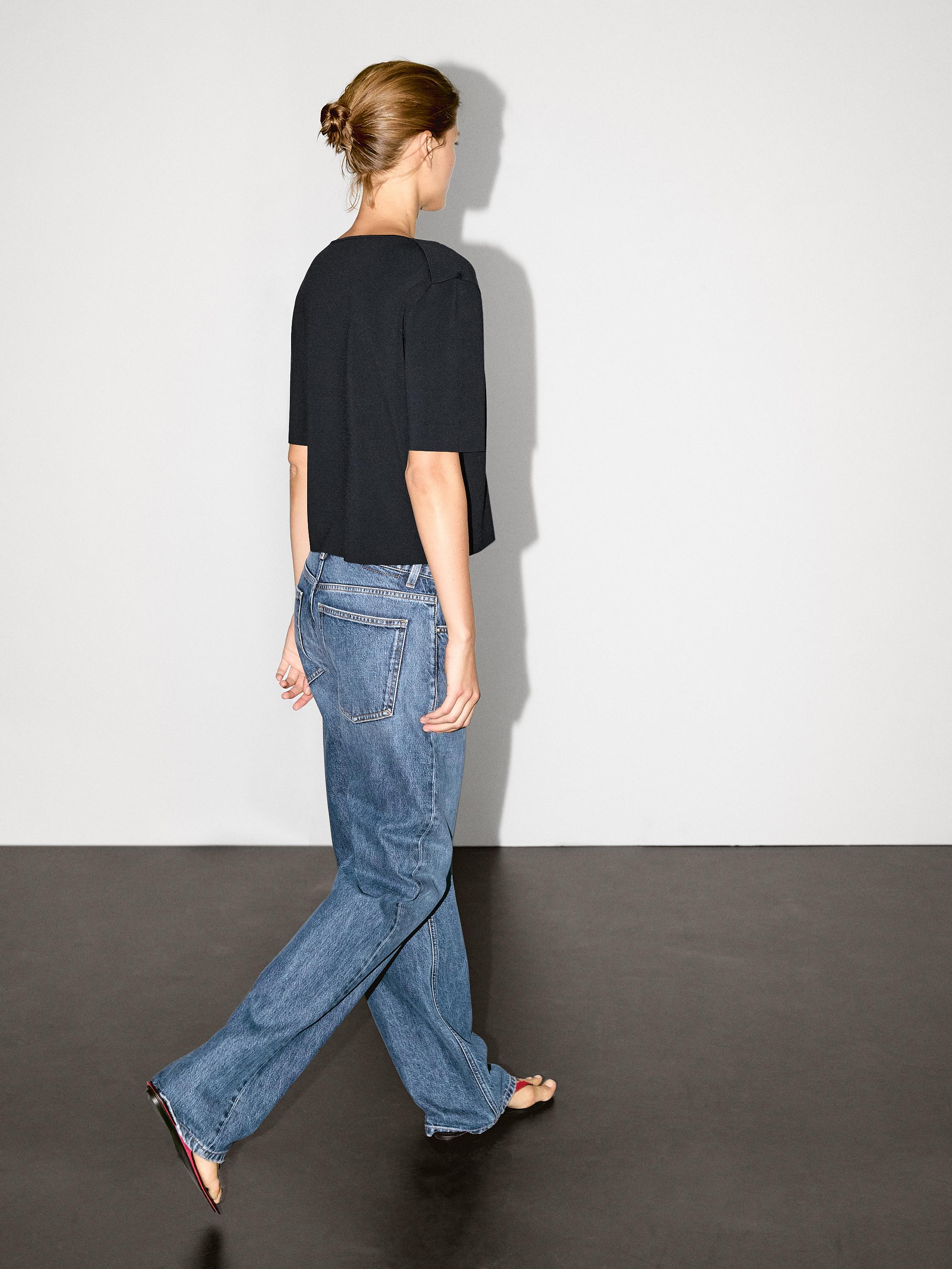 Short sleeve V-neck cardigan