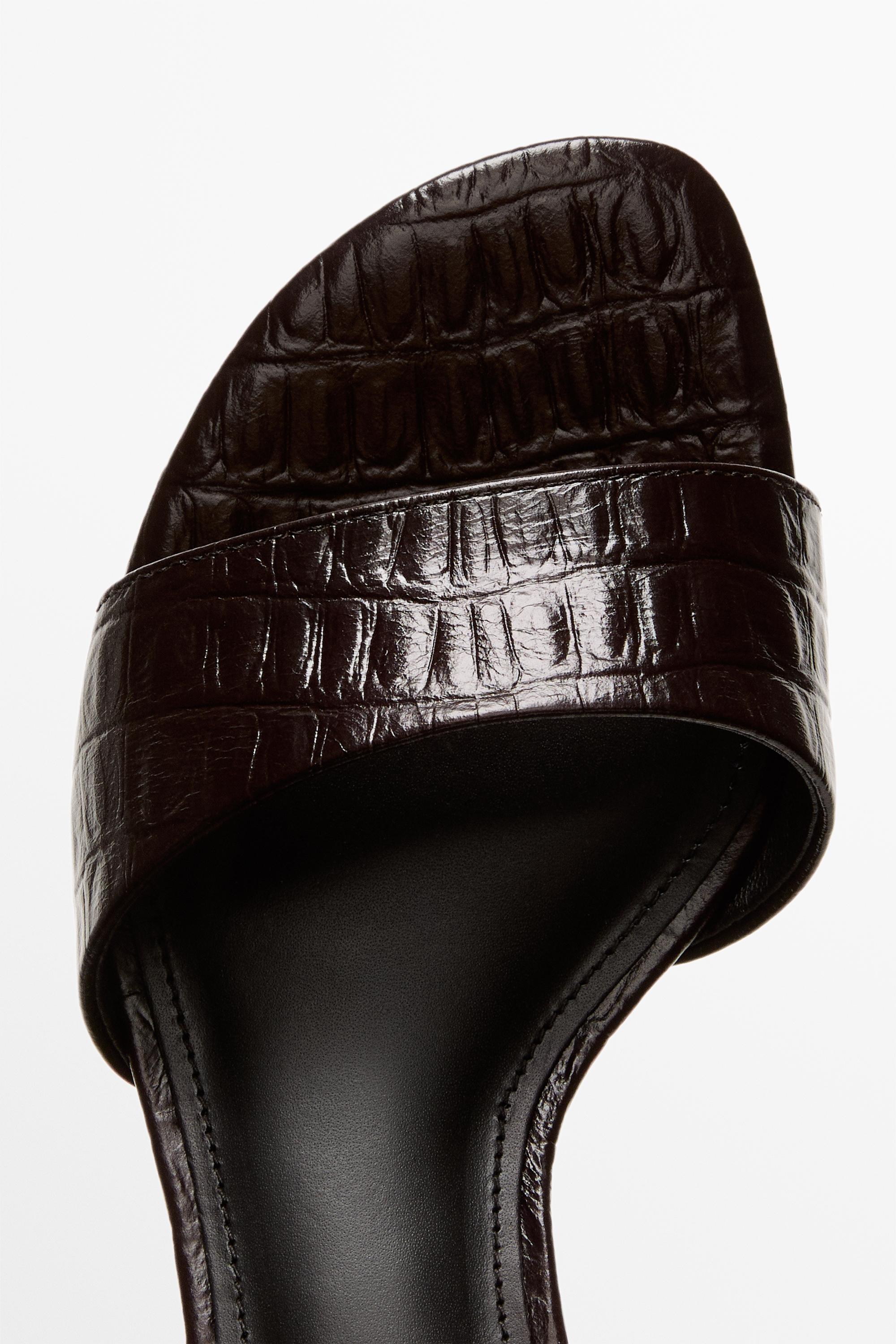 High-heel sandals in embossed leather — BROWN