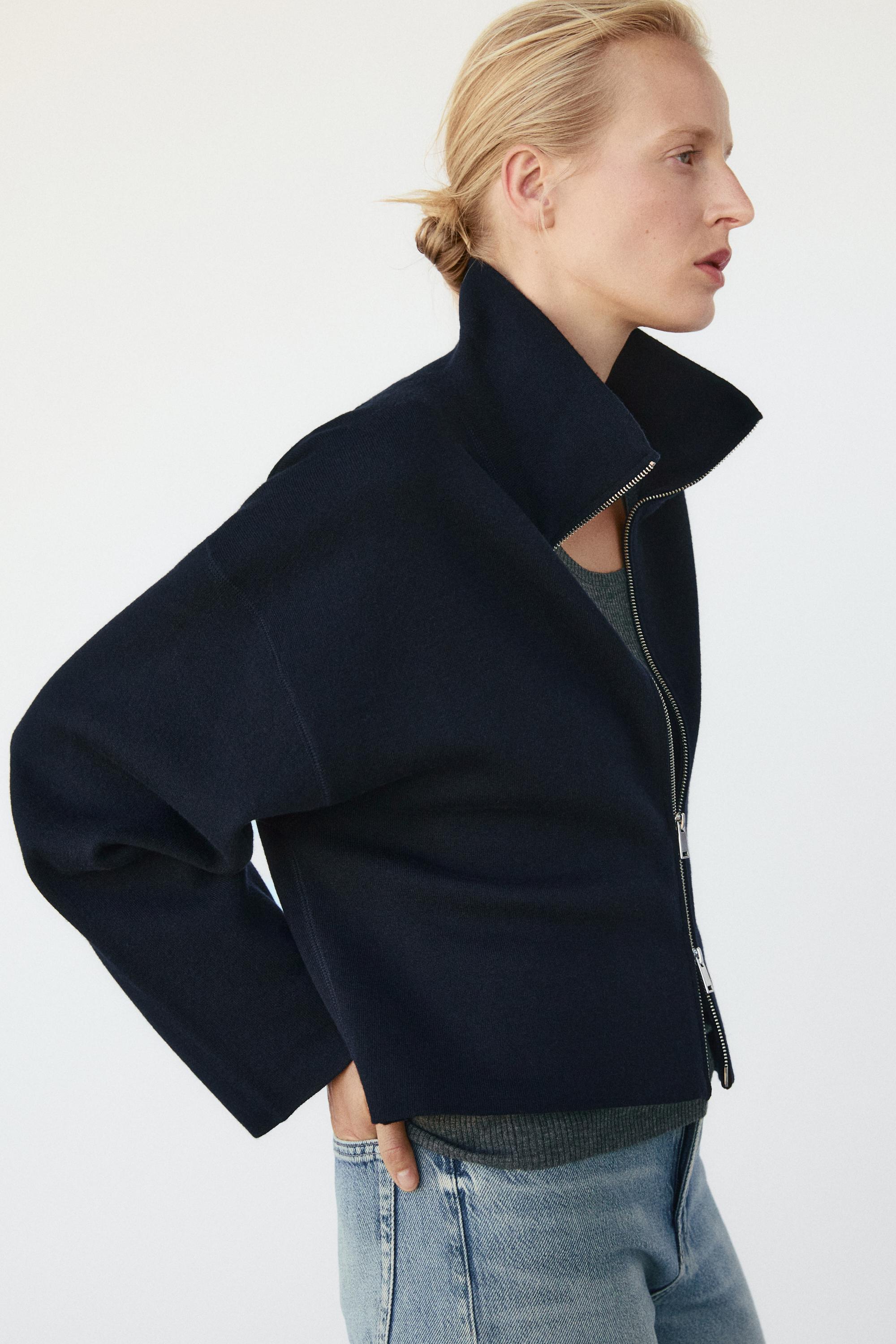 Cotton knit zip-up jacket