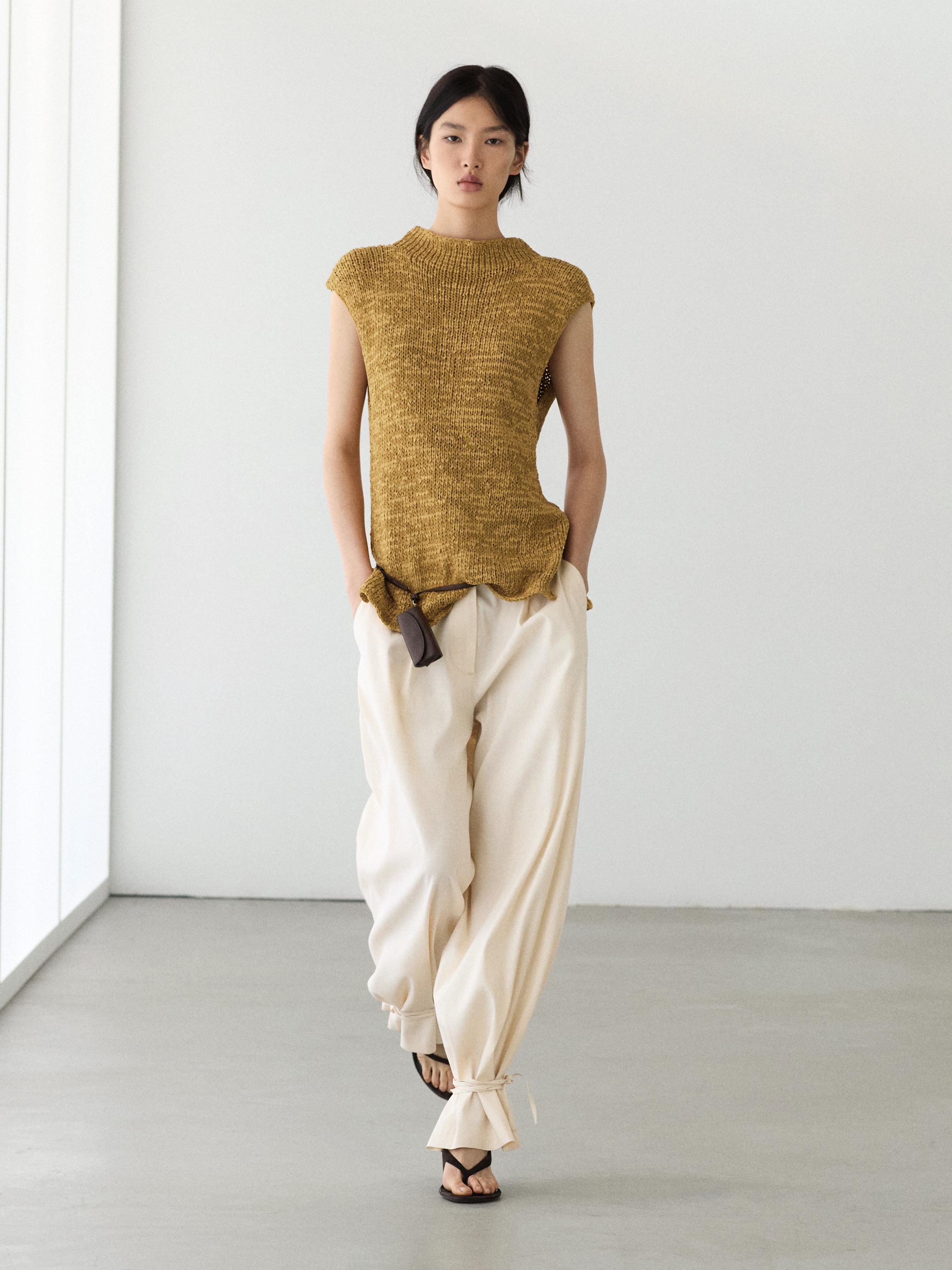 Cotton blend knit top — Curry
