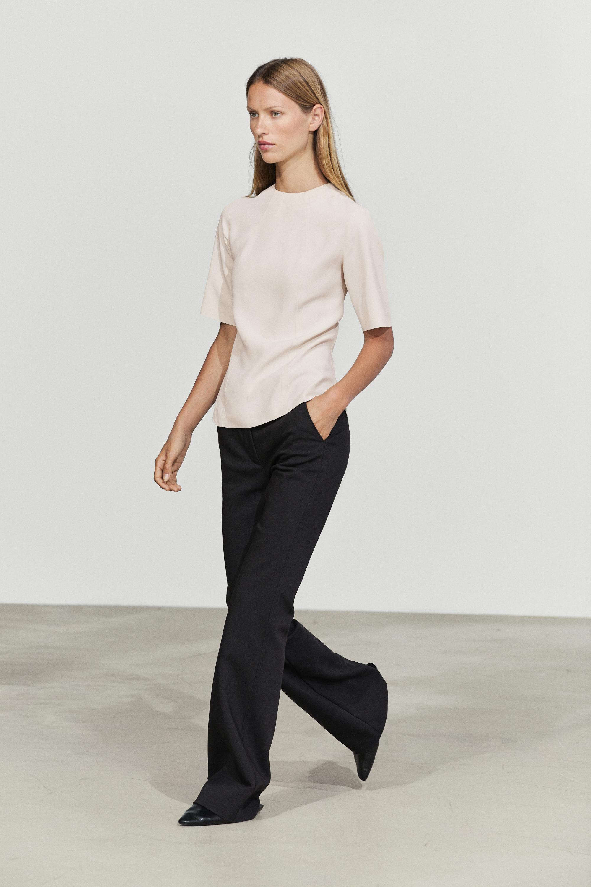 Flowing elbow-length sleeve top — CREAM