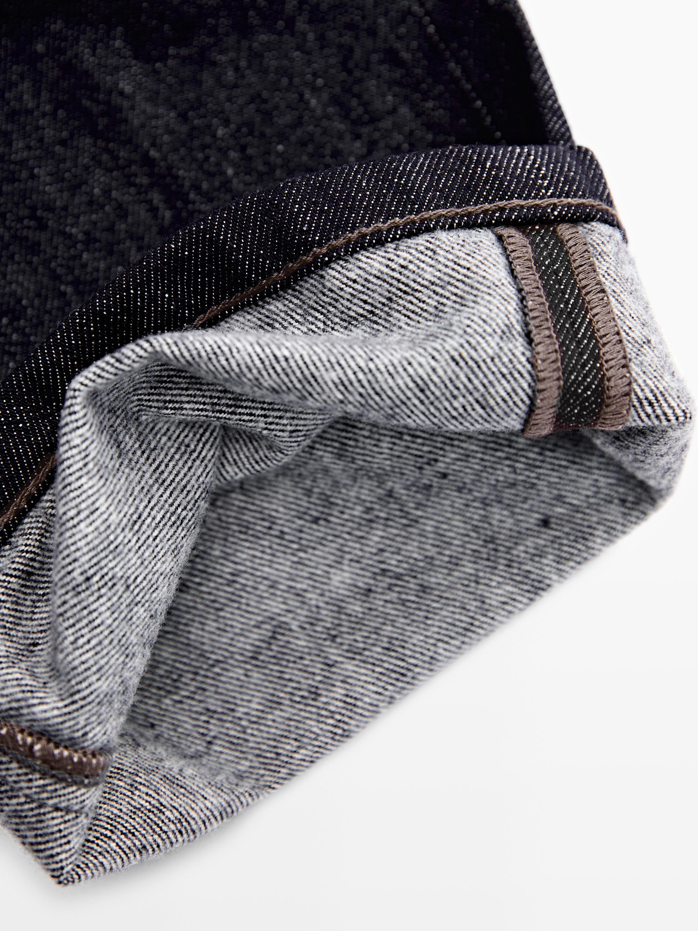 Toelopende jeans