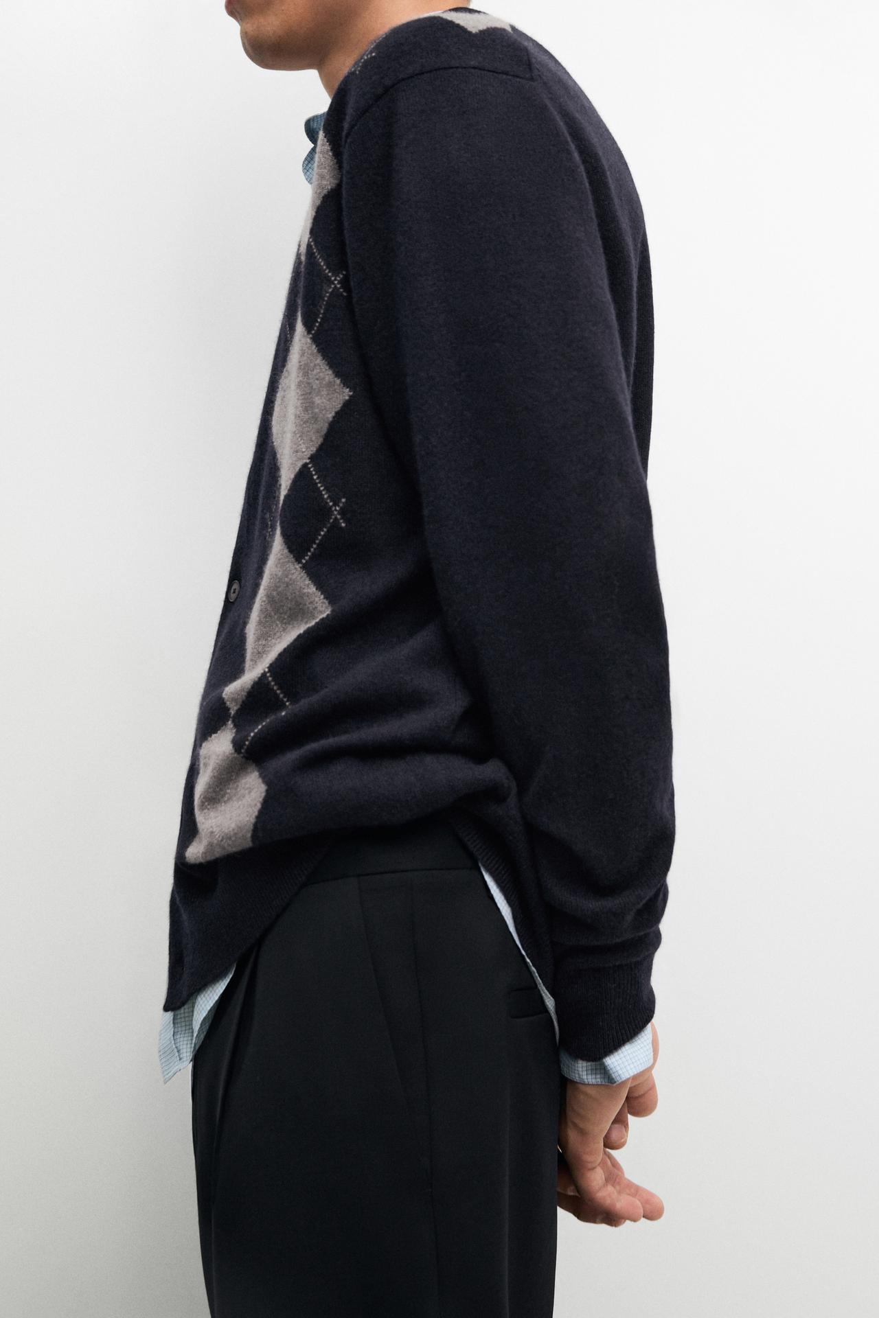 100% cashmere argyle knit cardigan — NAVY BLUE