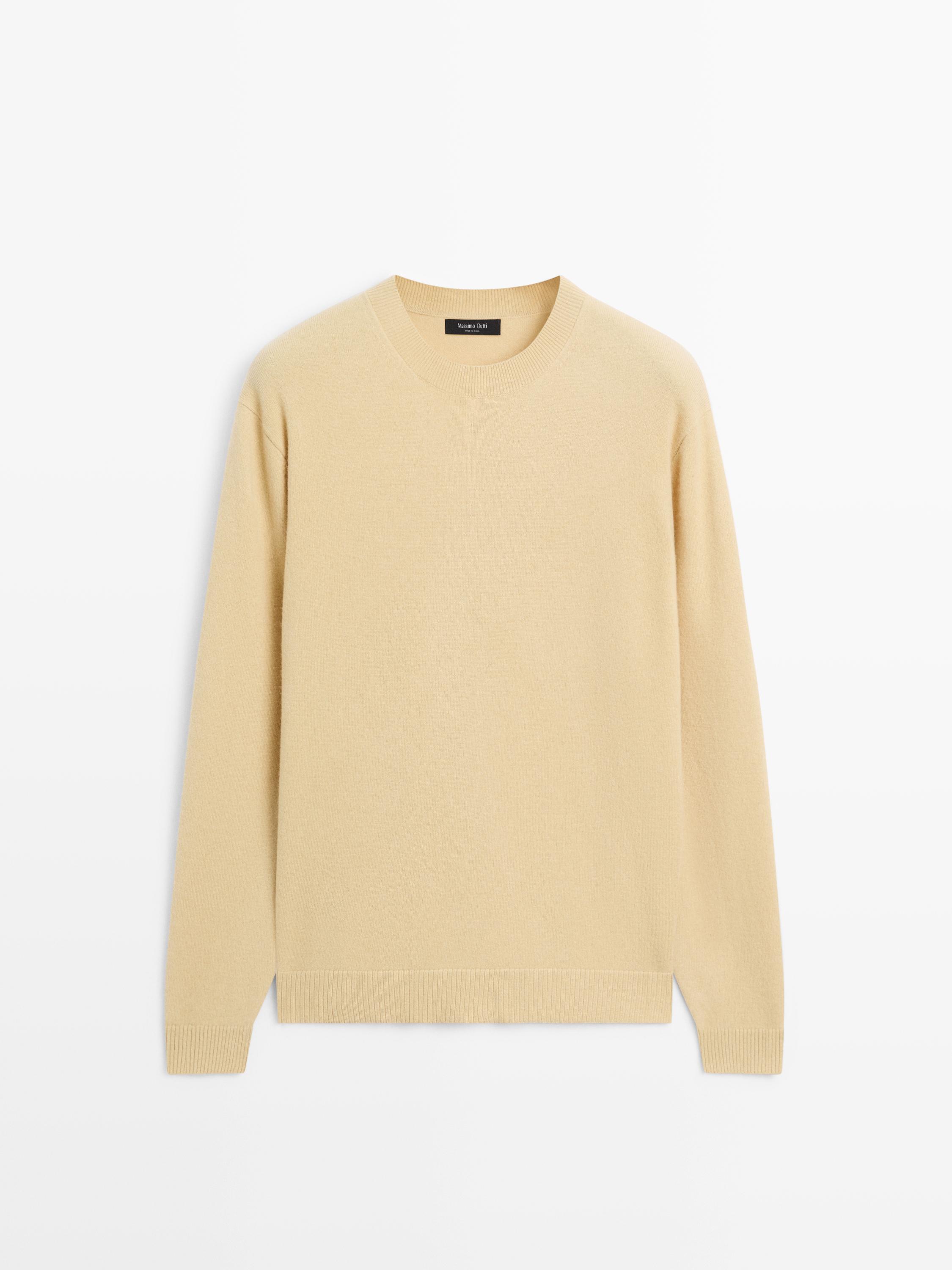 Knitted jumper round neck wool blend