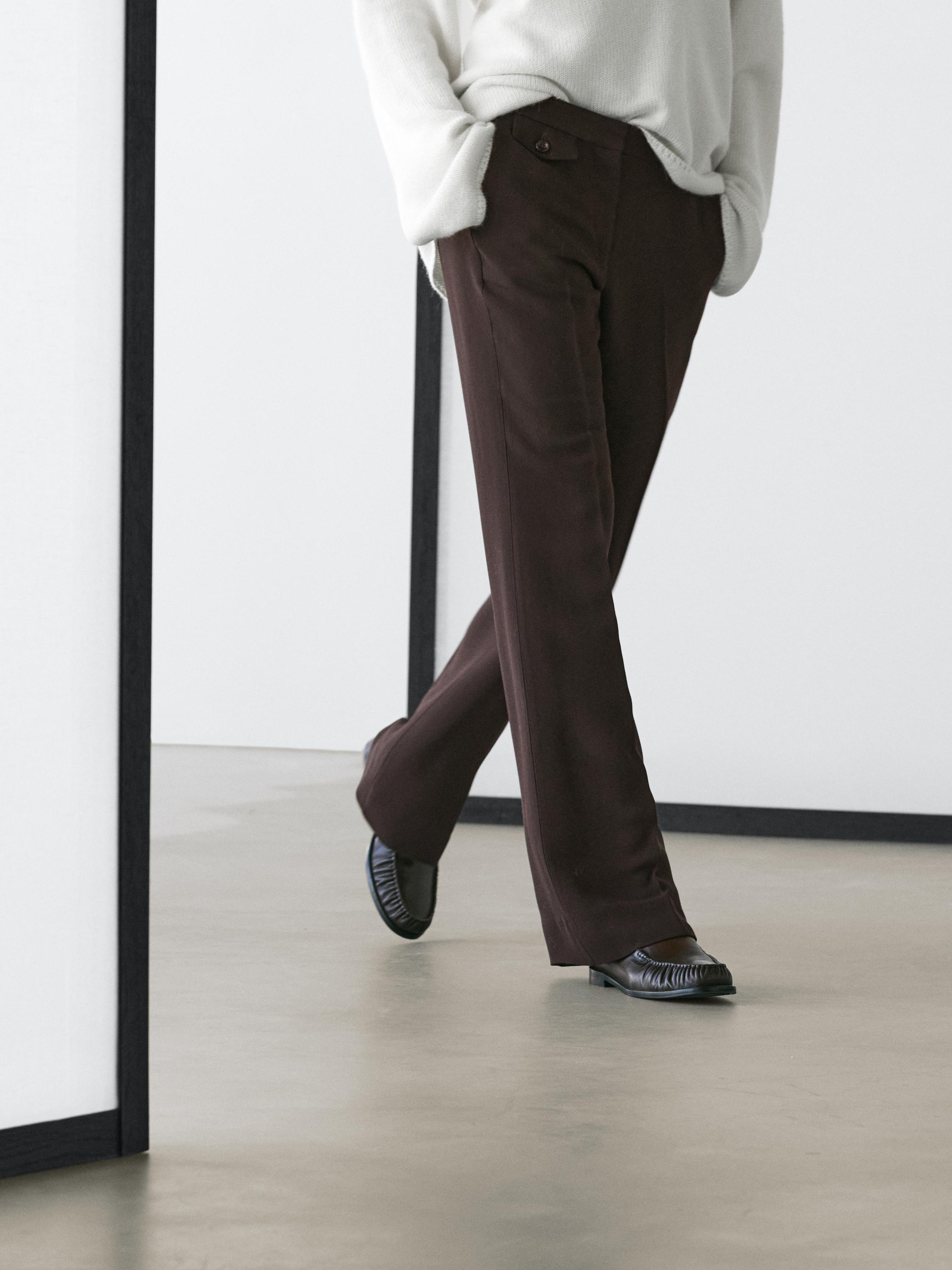 Flared trousers with pocket — Chocolate