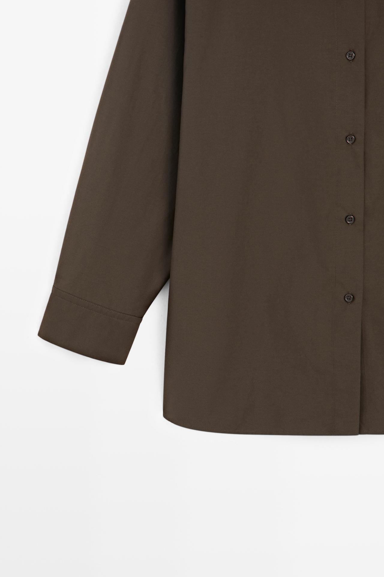 High collar overshirt with buckle detail — KHAKI