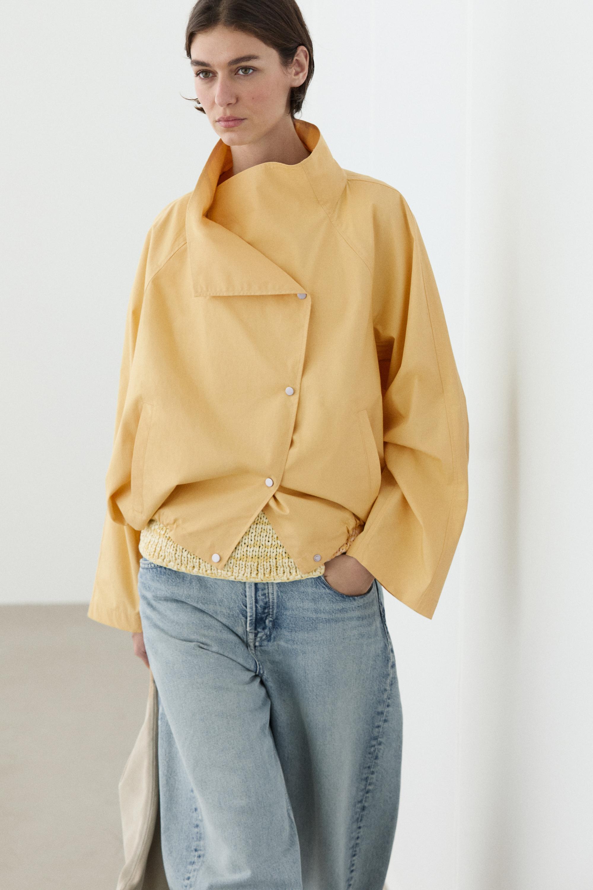 100% cotton bomber jacket with side fastening