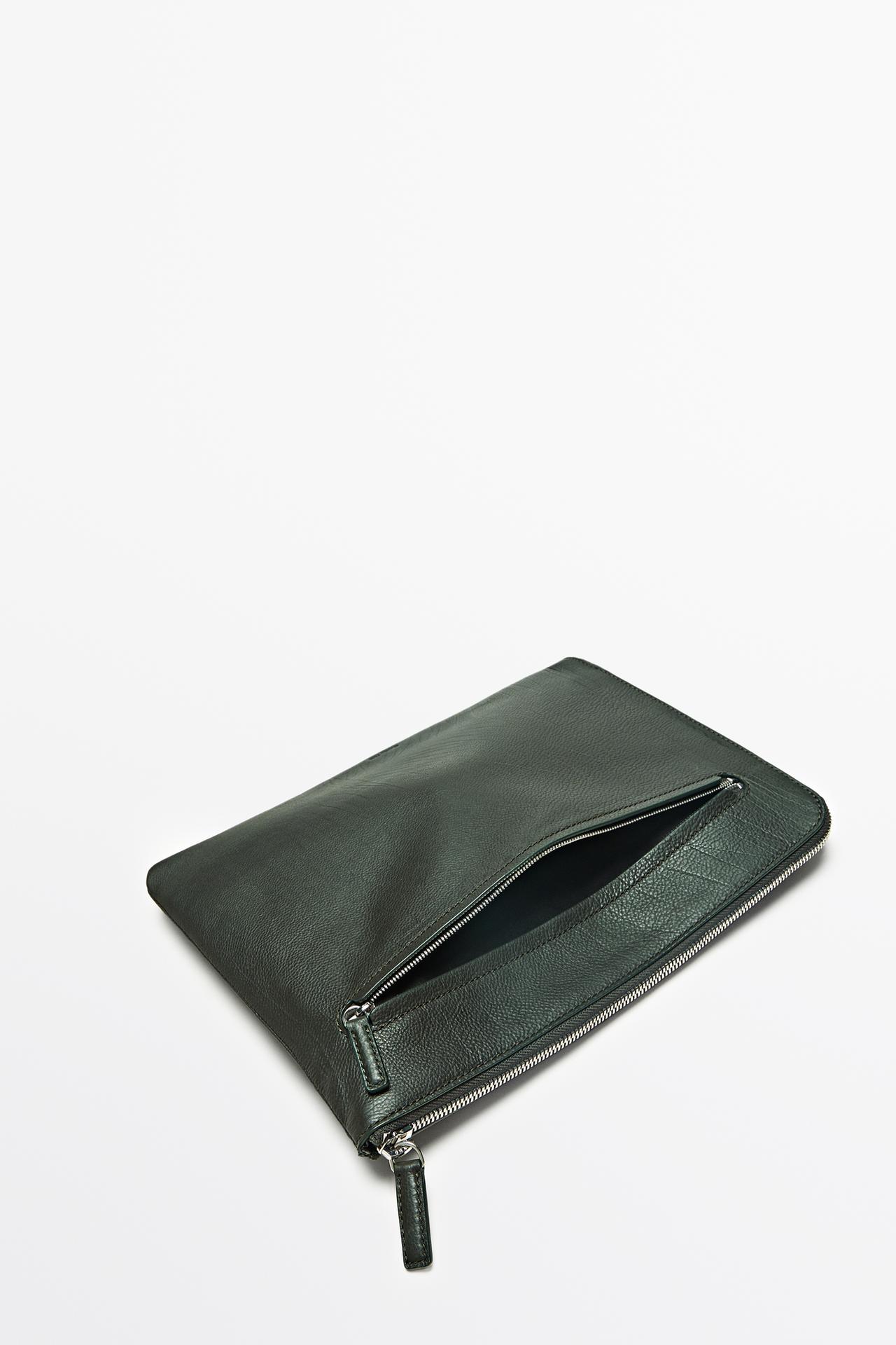 Small nappa leather laptop case — BOTTLE