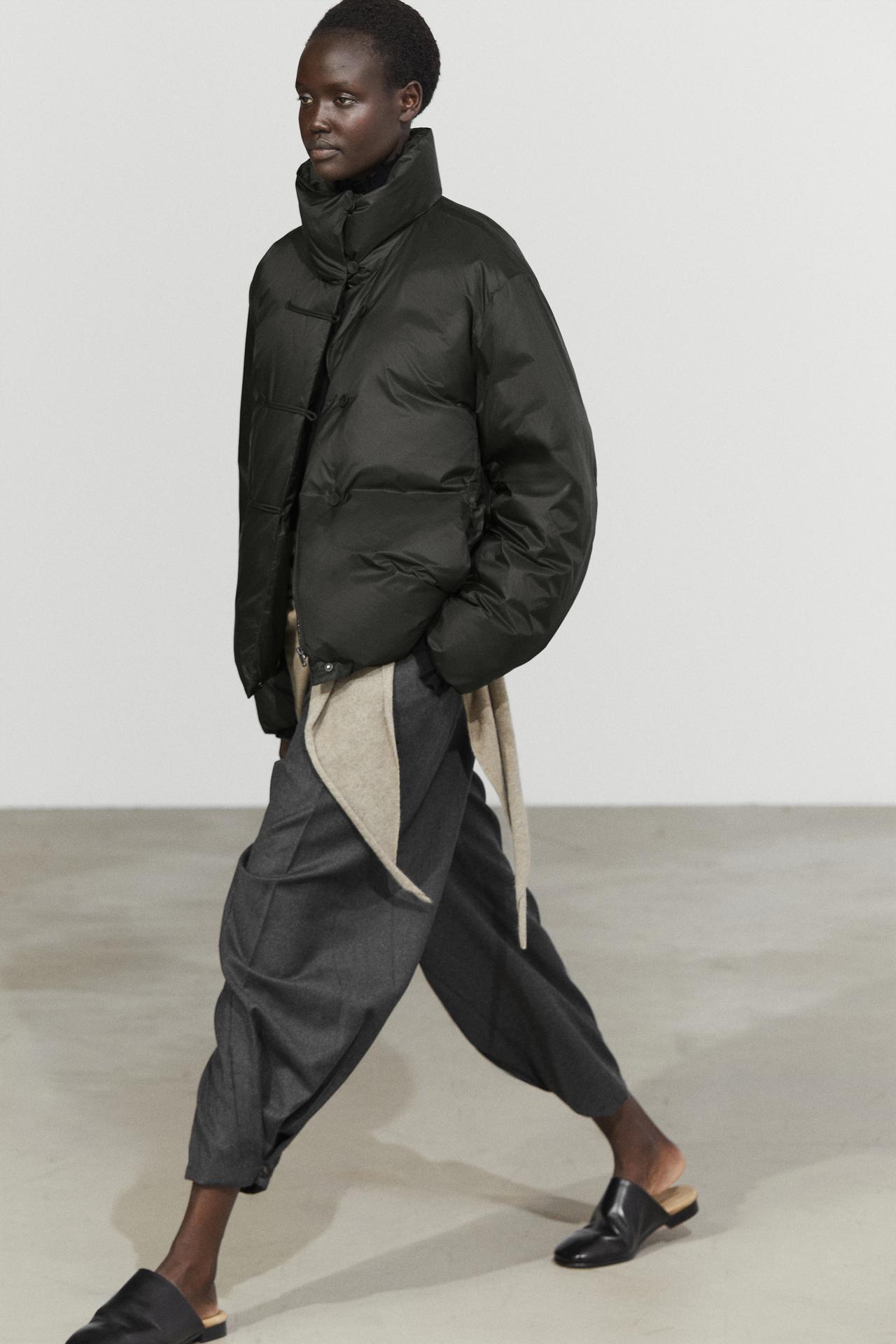 Down jacket with toggle detail — ANTHRACITE GREY