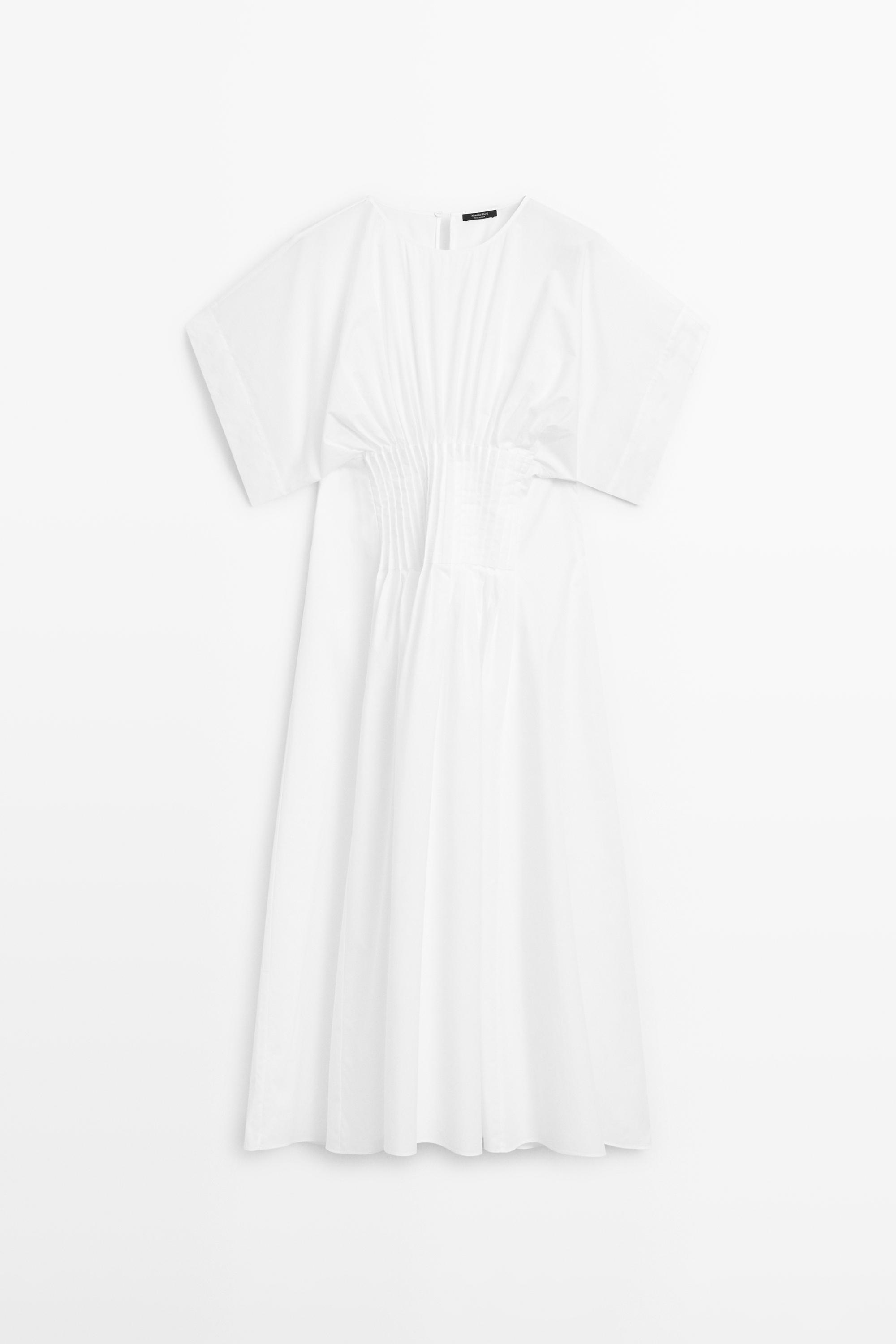 Long dress with pleated detail