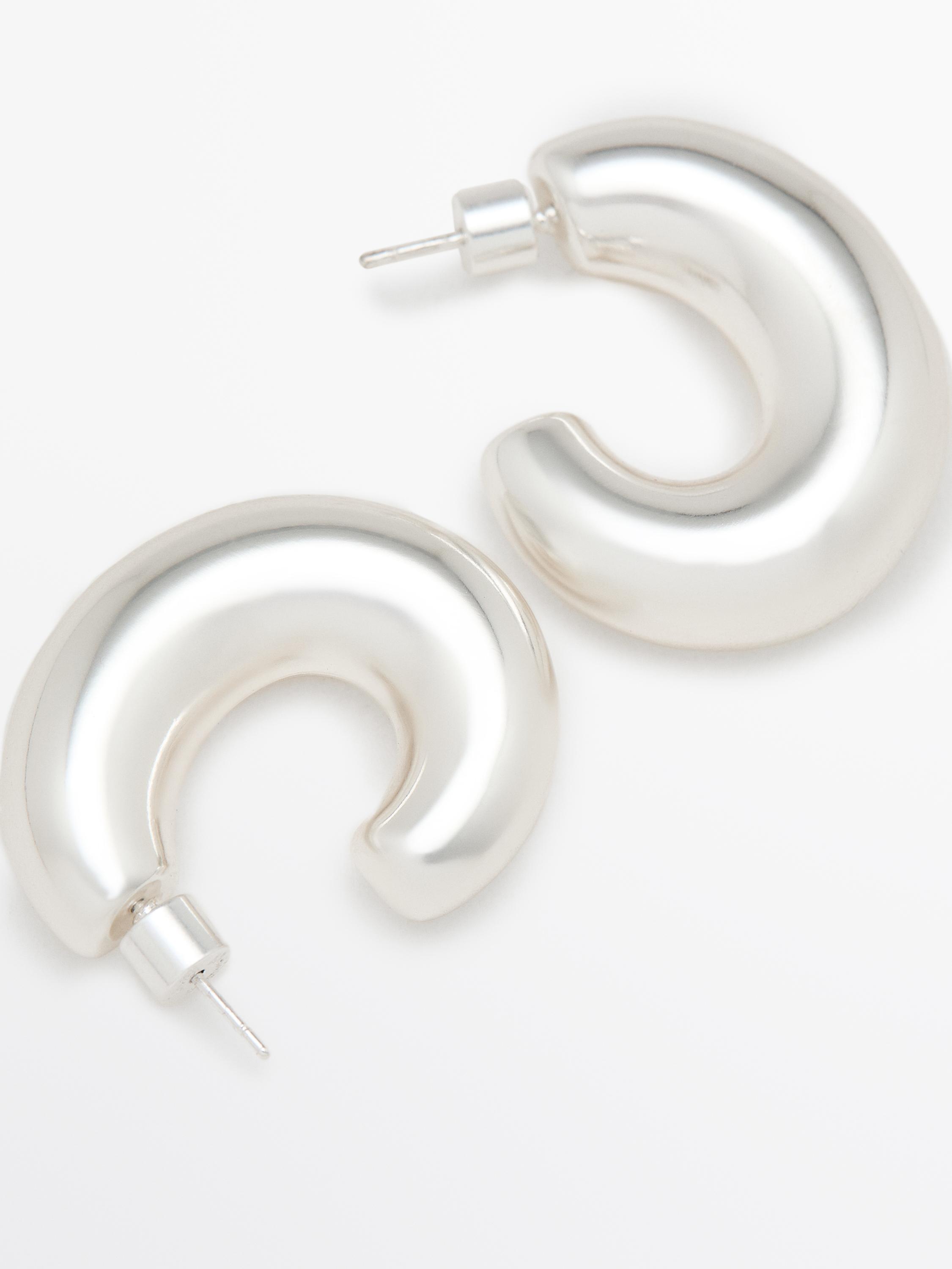 Boucles d’oreilles anneaux courbes