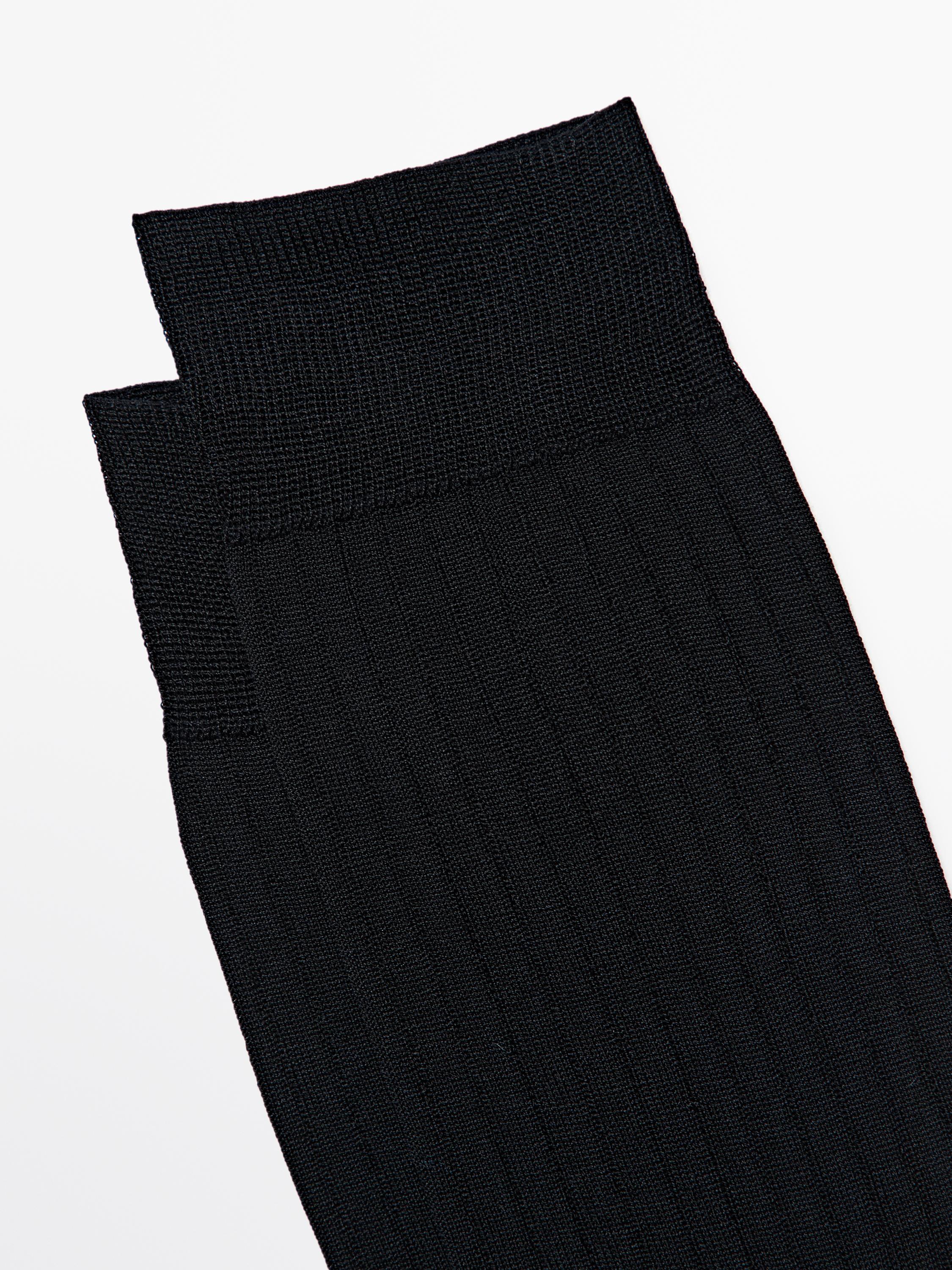 Ribbed smart socks — BLACK