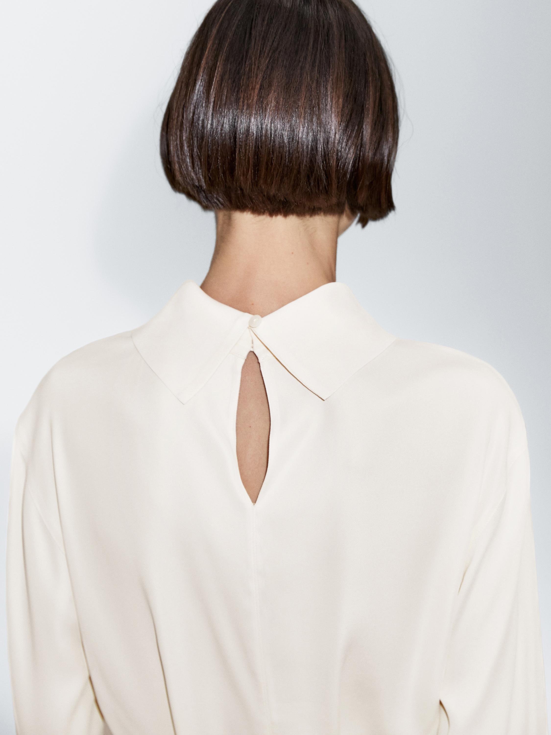 드로스트링 디테일 롱 슬리브 블라우스