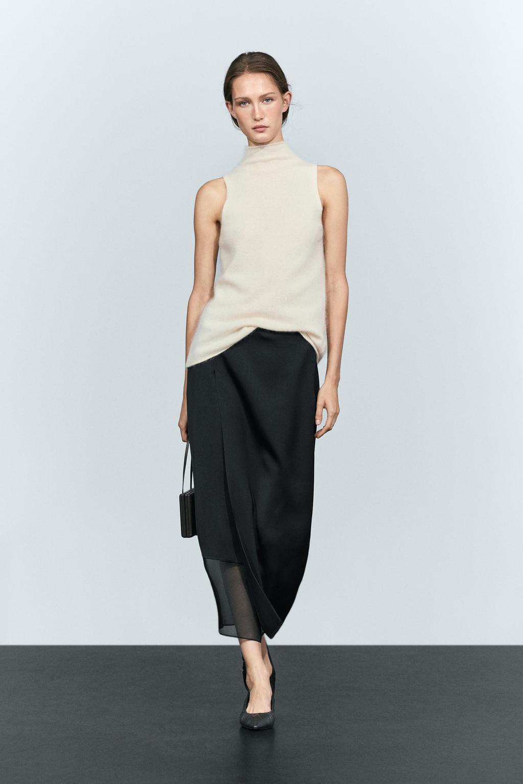 Knit turtleneck top