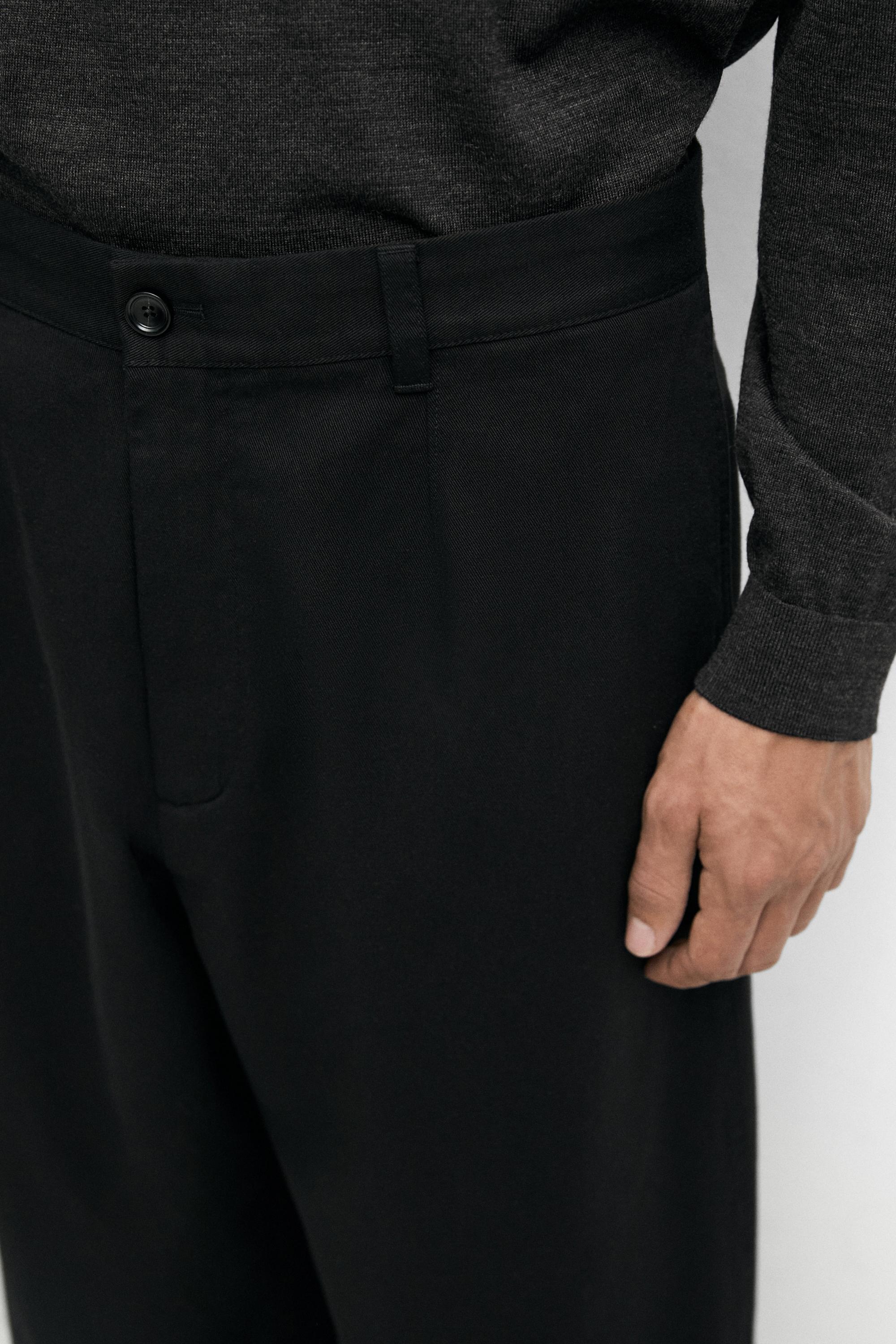 Barrel fit pants — BLACK