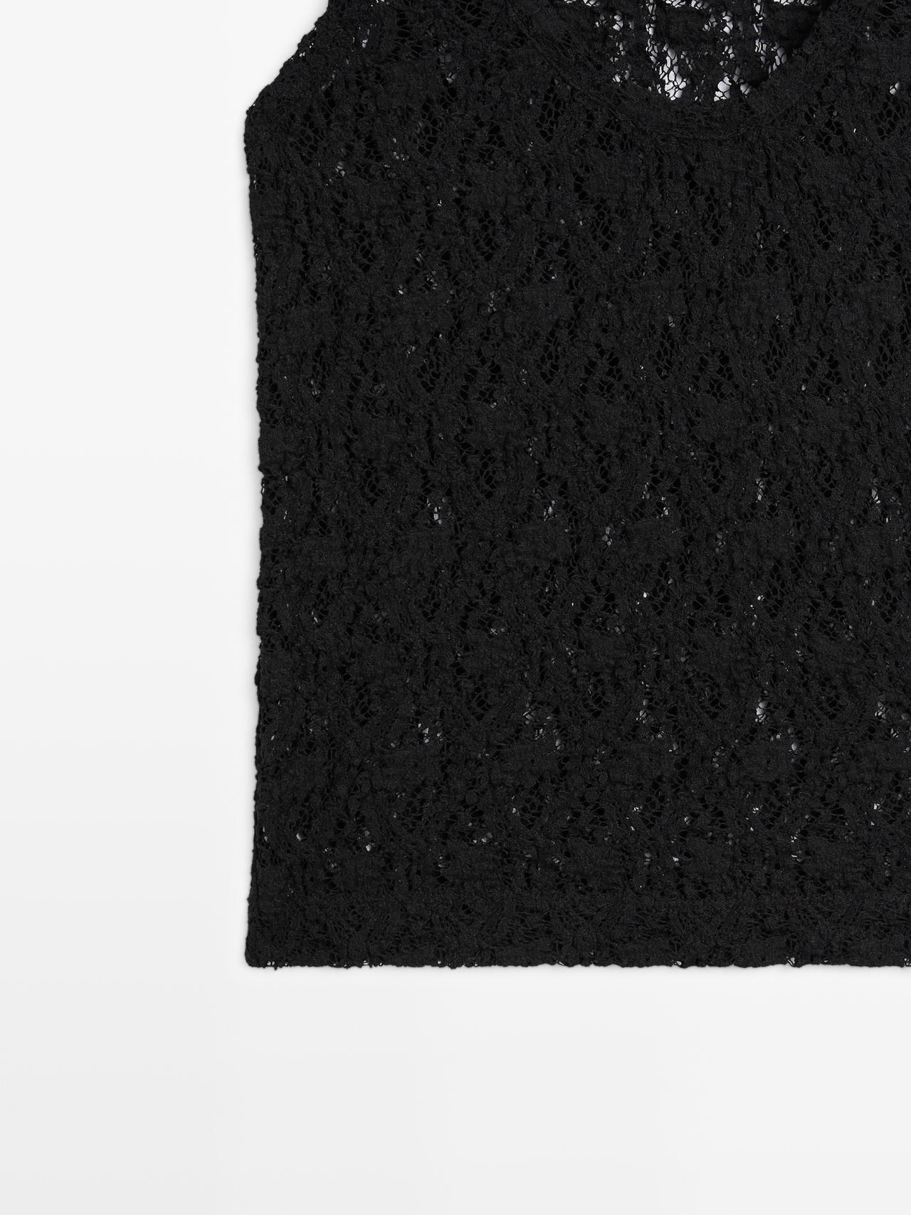 Round neck lace top — BLACK