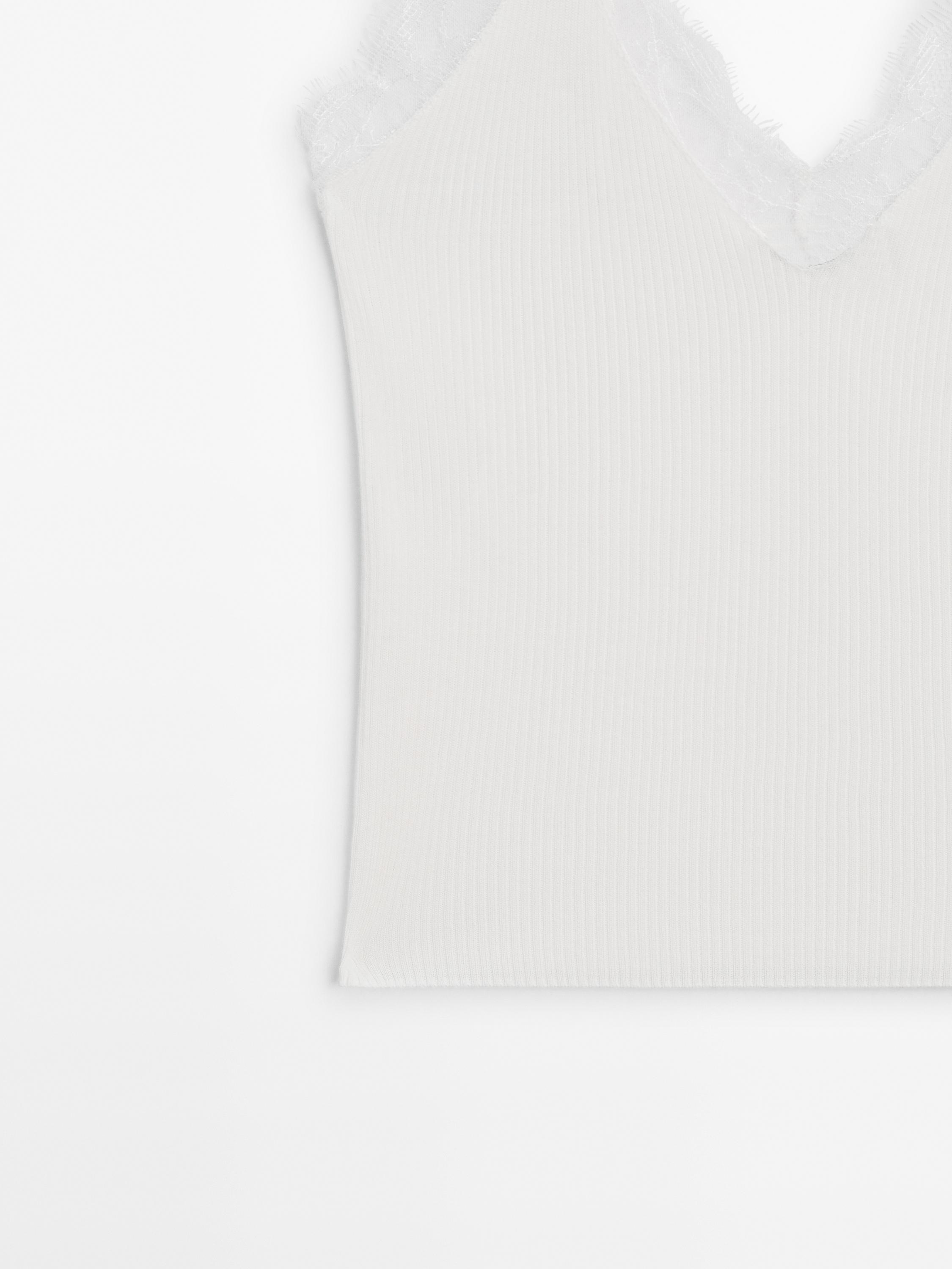 Lace-trimmed camisole top