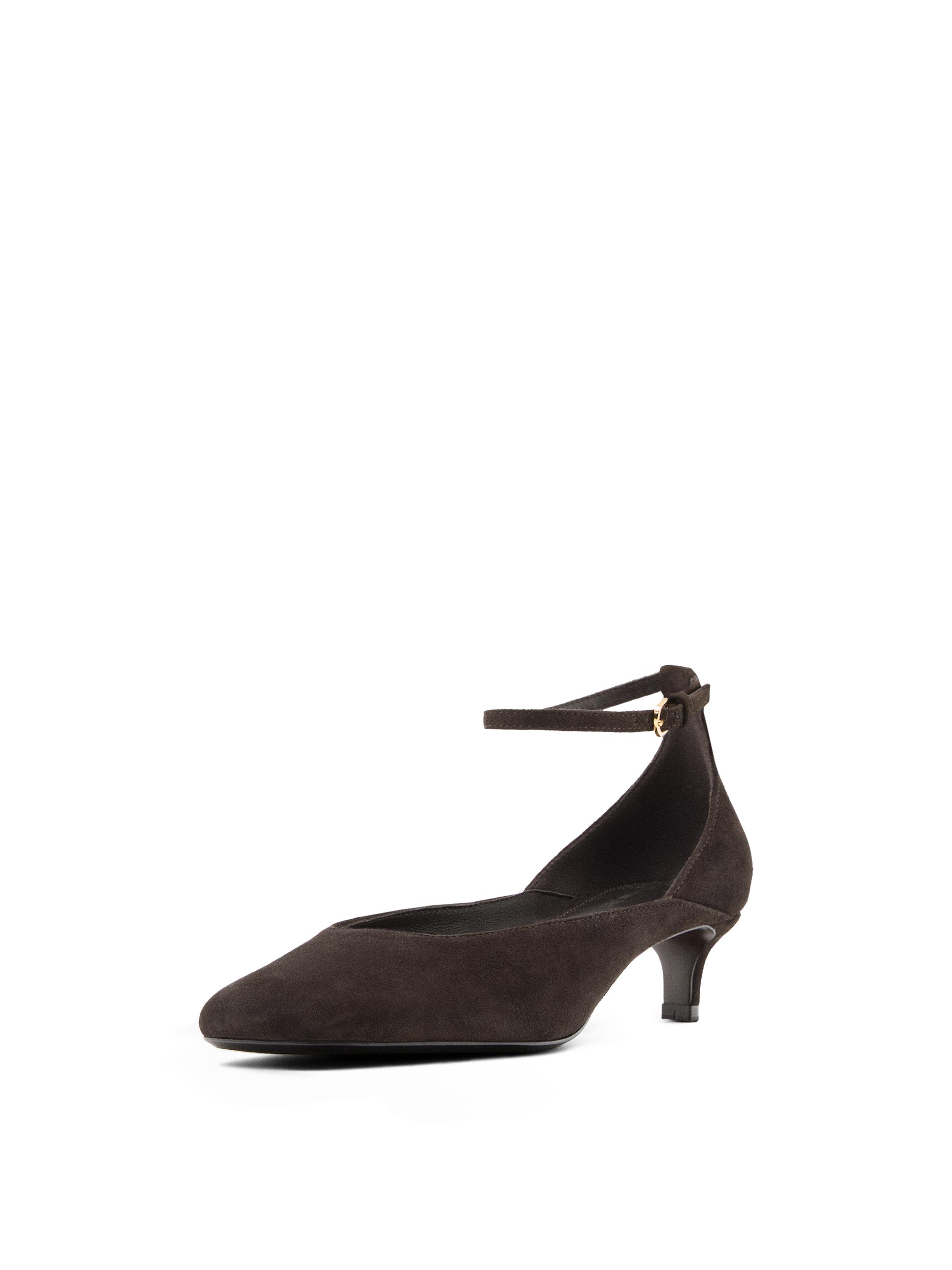 Heeled shoes with square vamp — BROWN