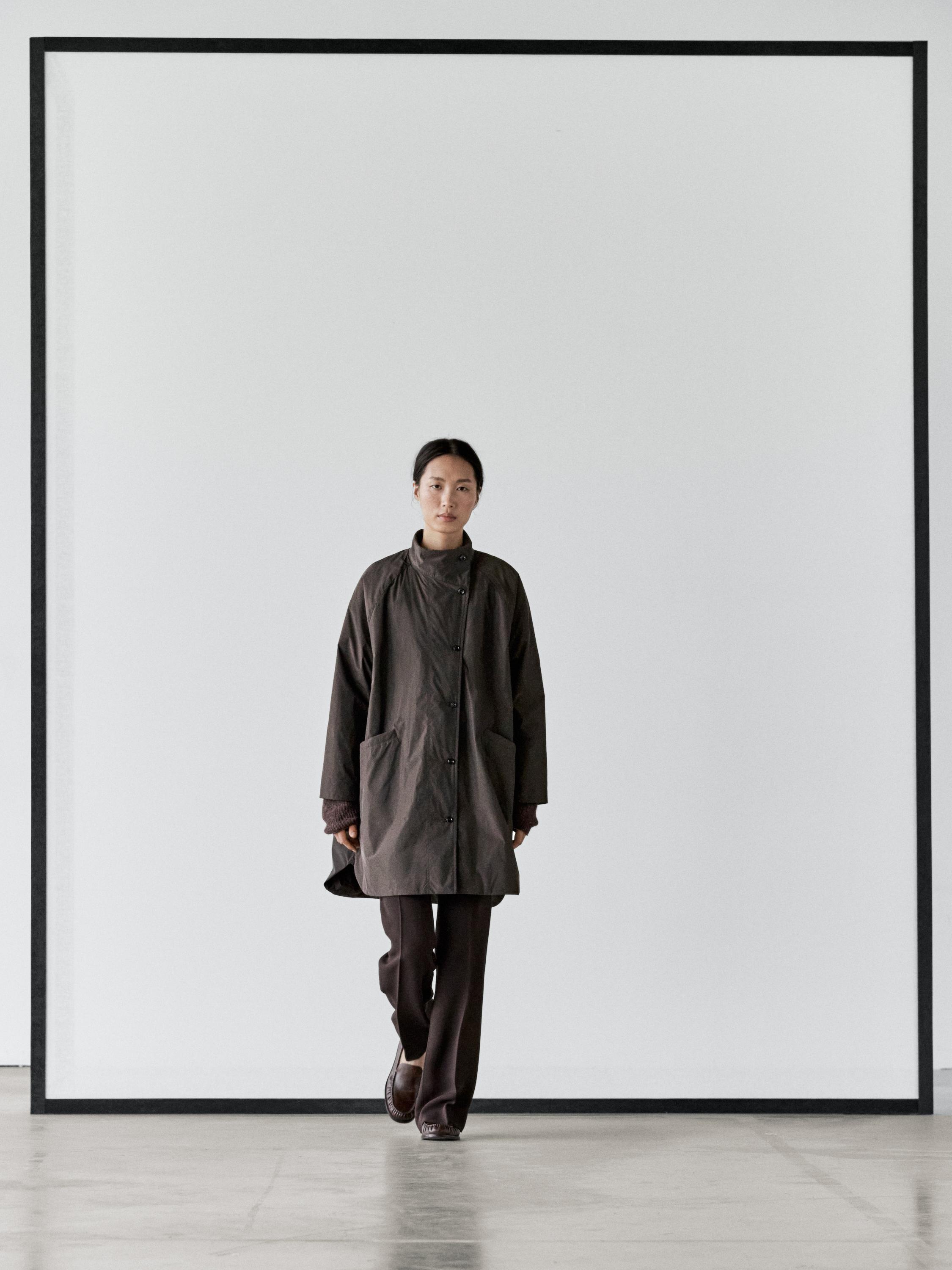 Flared trousers with pocket — Chocolate