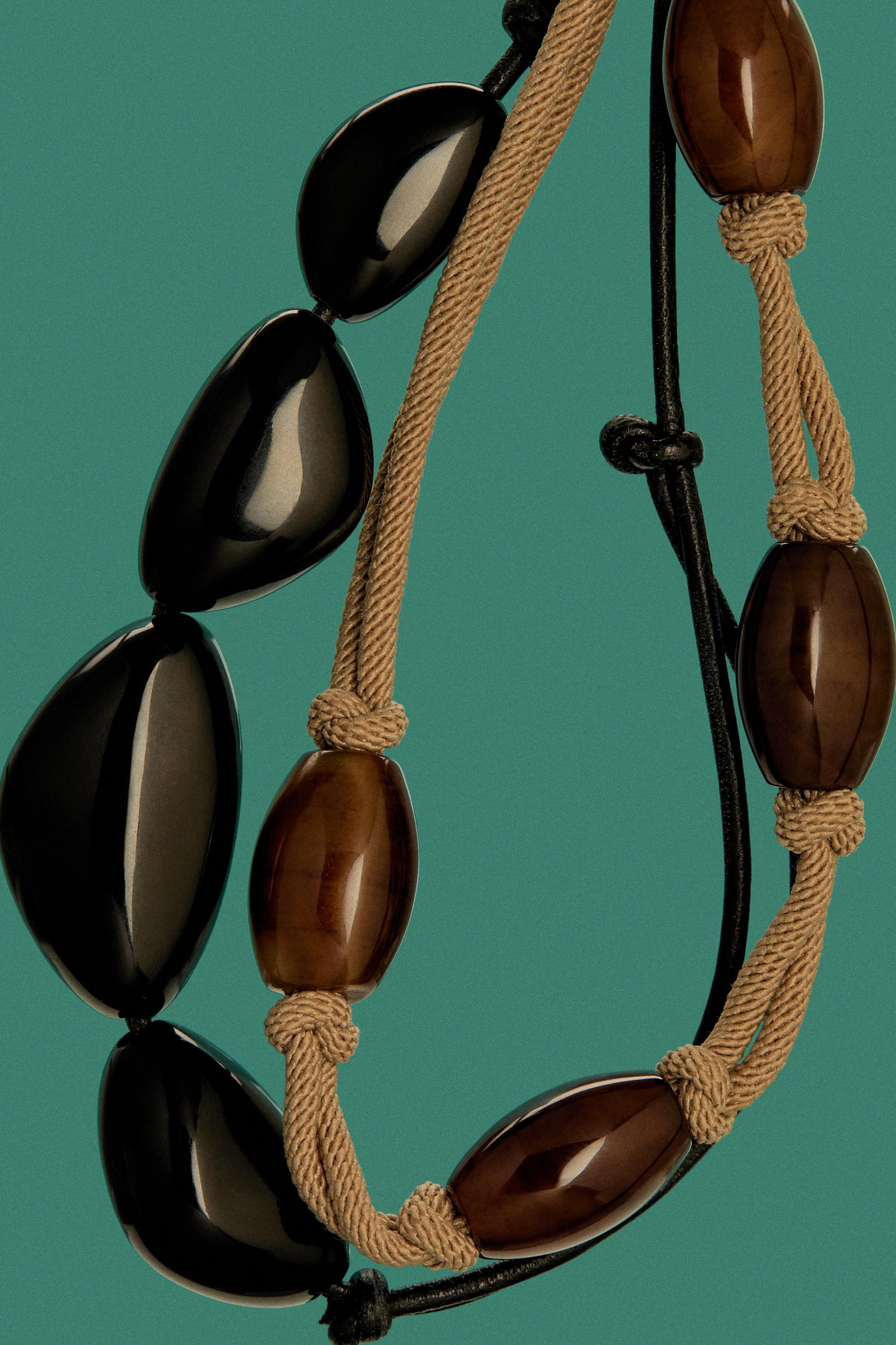 Gem-effect bead cord necklace — BROWN