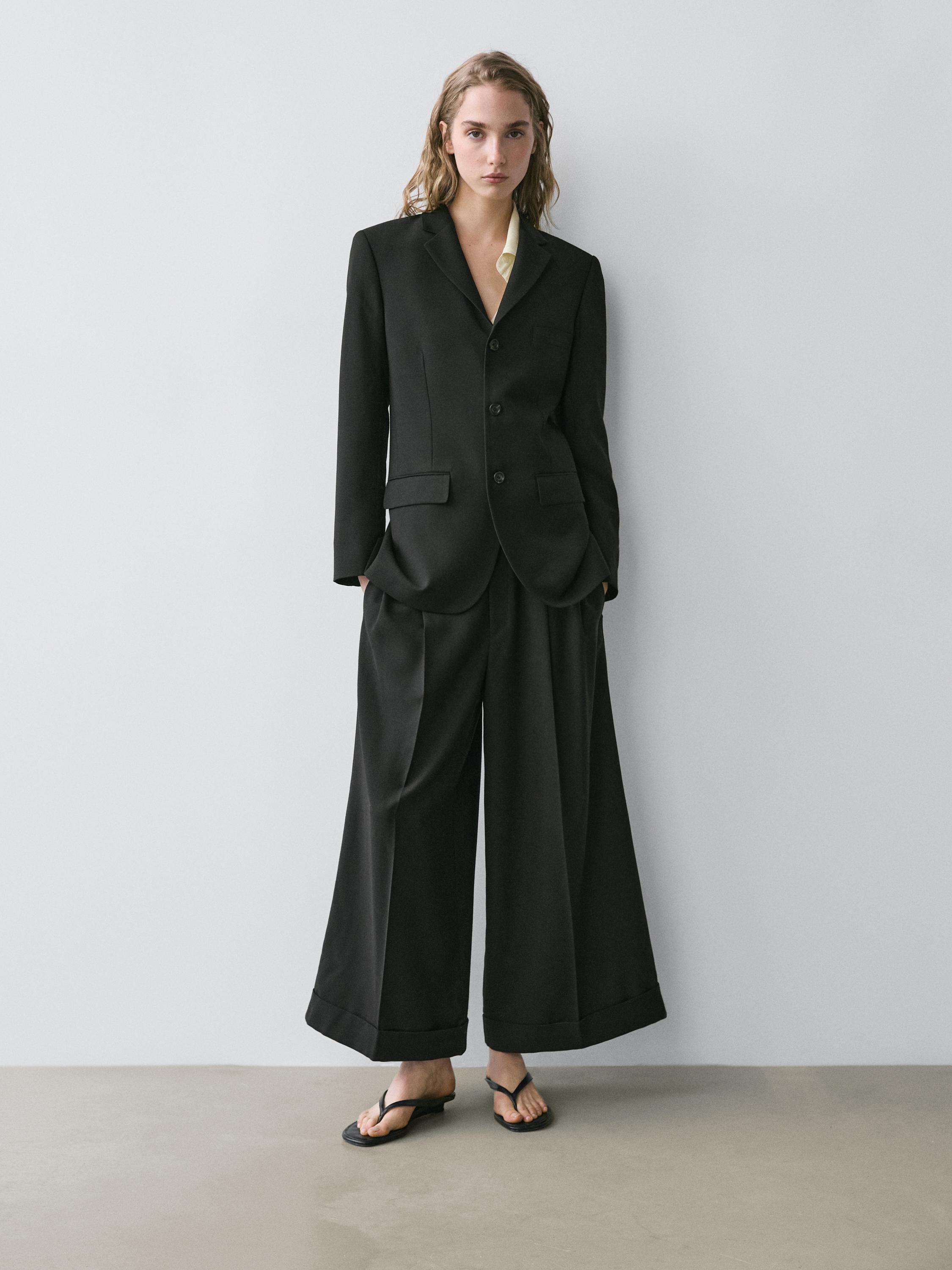 100% wool three-button blazer — BLACK