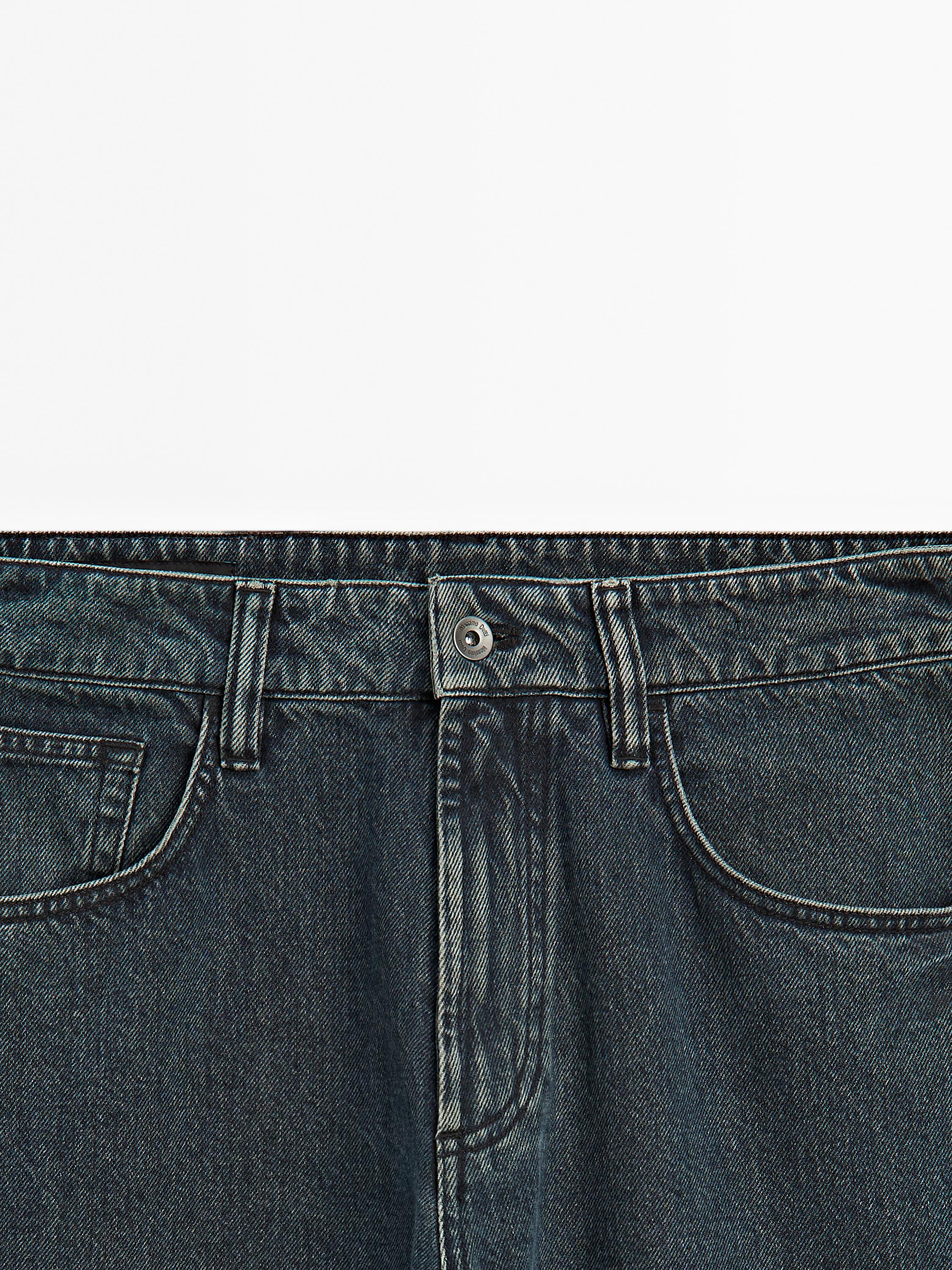 Wide-leg jeans