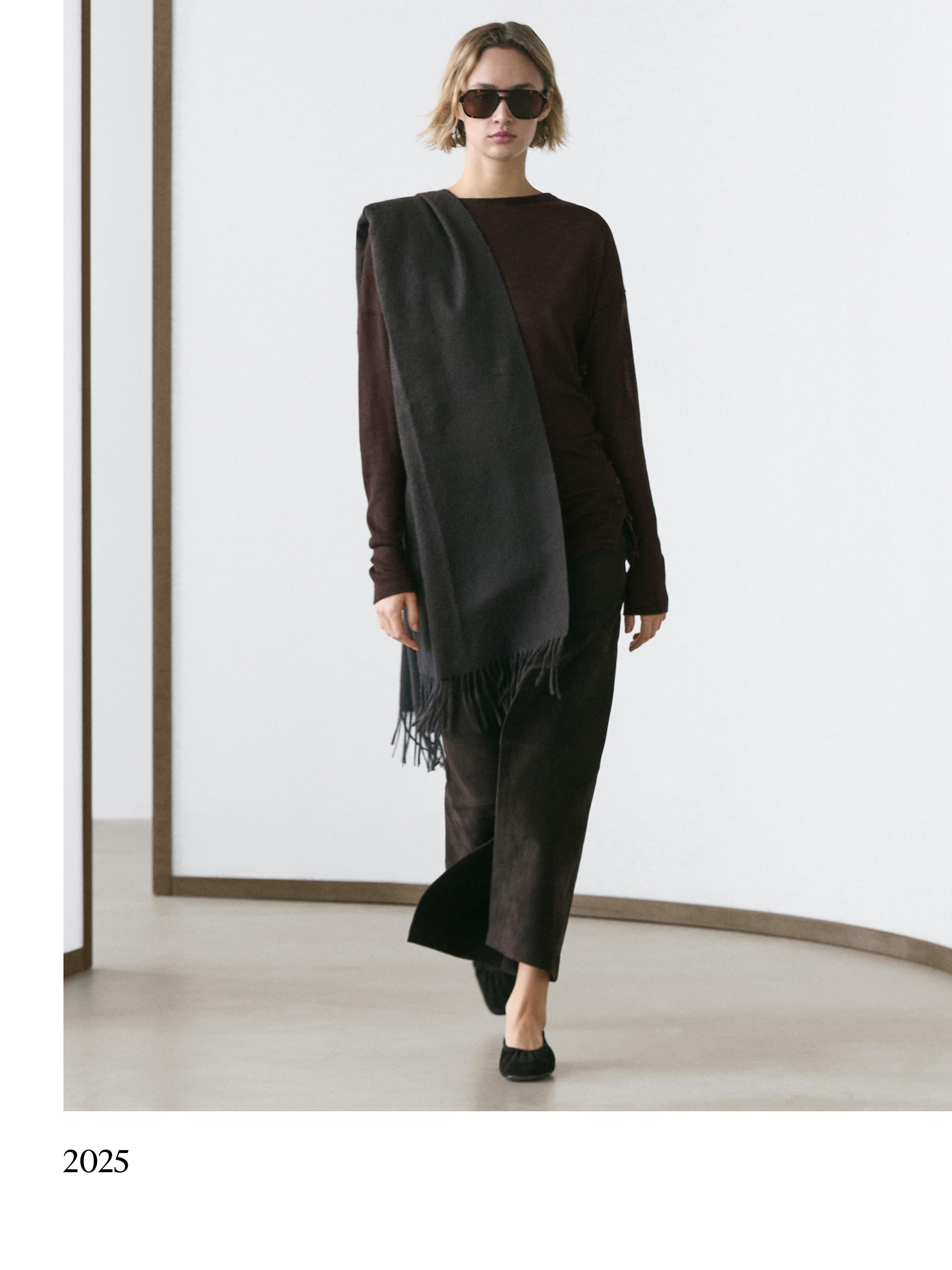 Top drapé à manches chauve-souris en laine mélangée