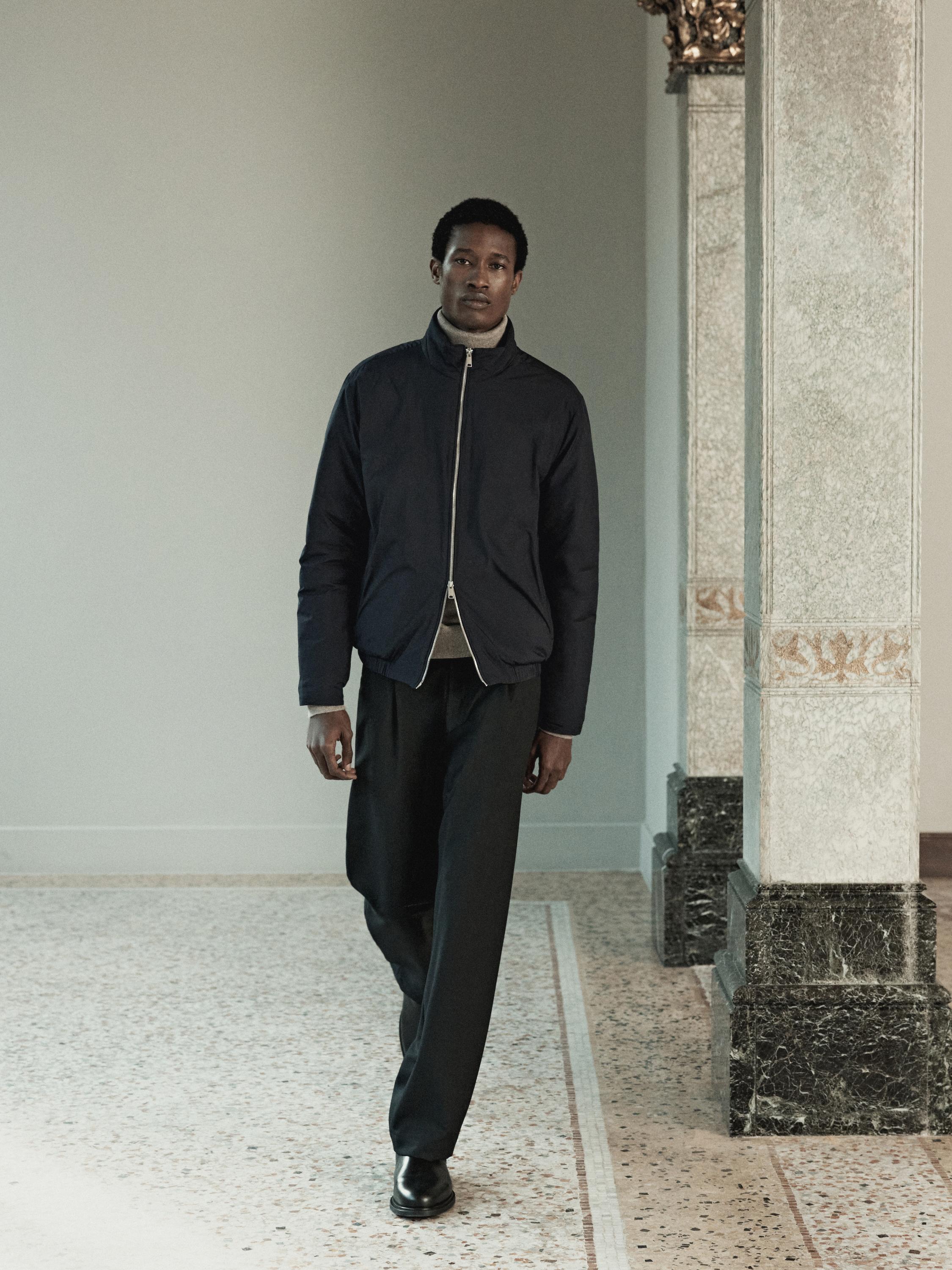 Extra lightweight water-repellent puffer jacket